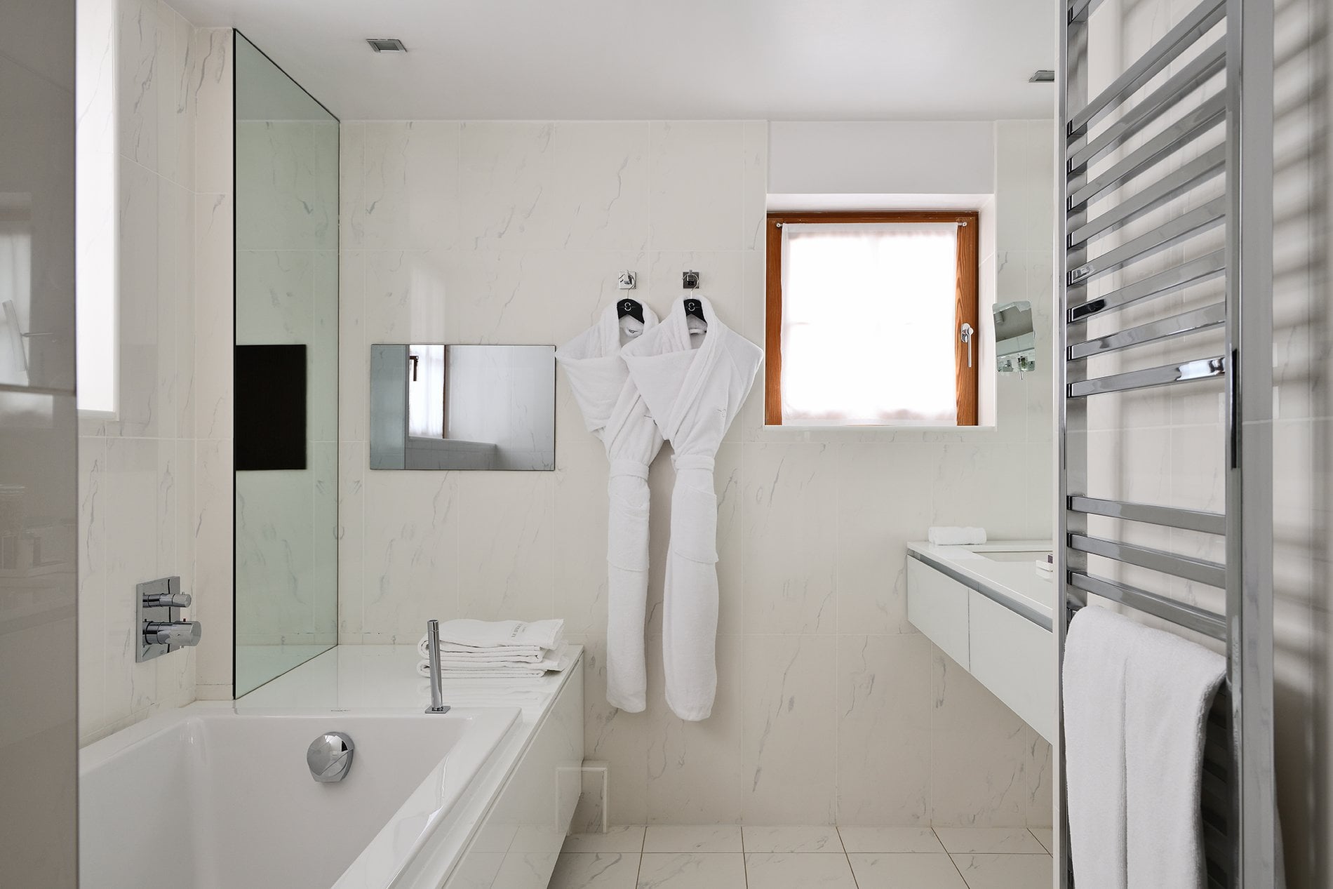 19fde96f-8940-4d84-b735-65c04a80aa96