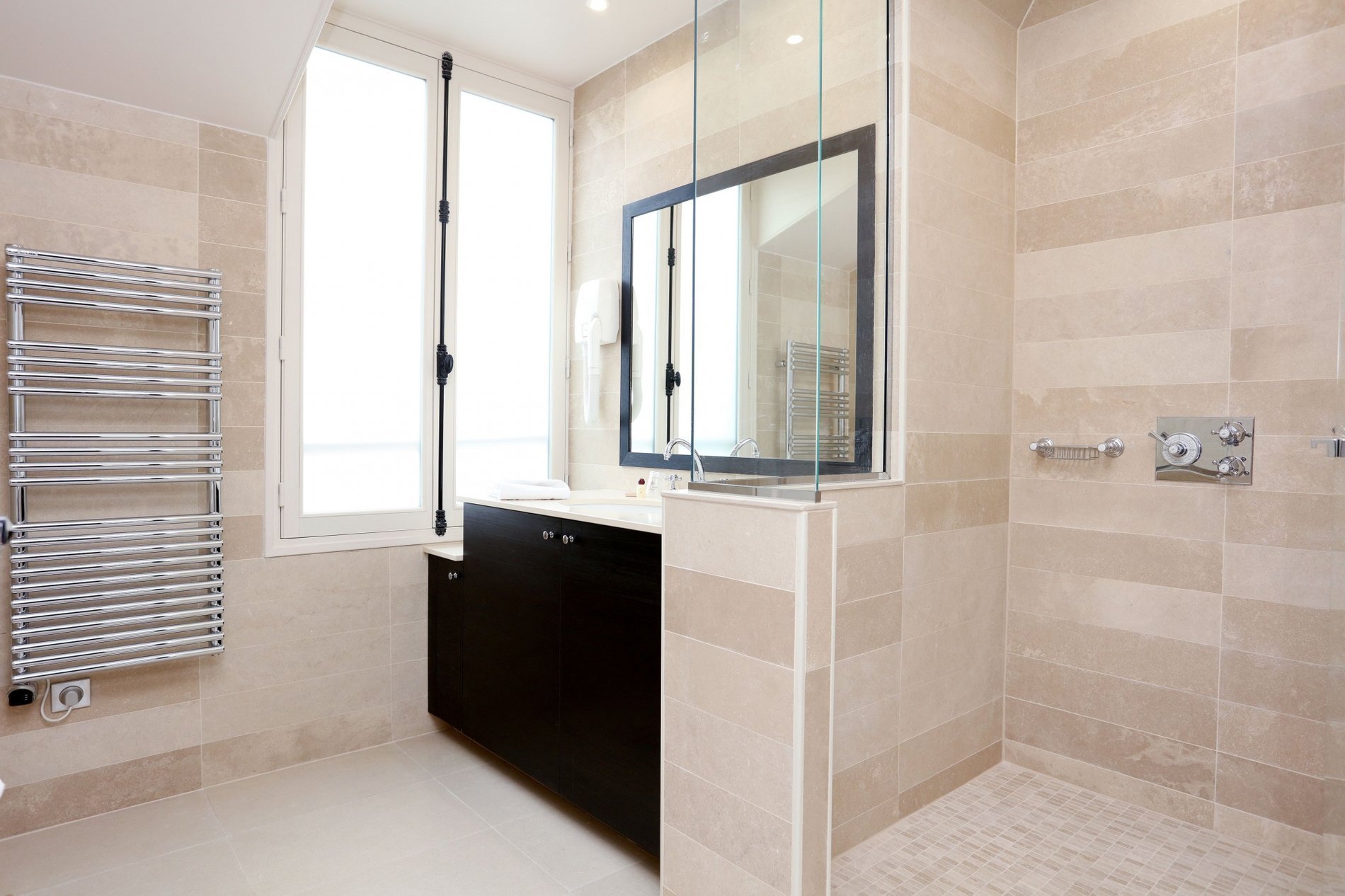 boutique hotel paris 9 - prestige room - hotel saint louis pigalle