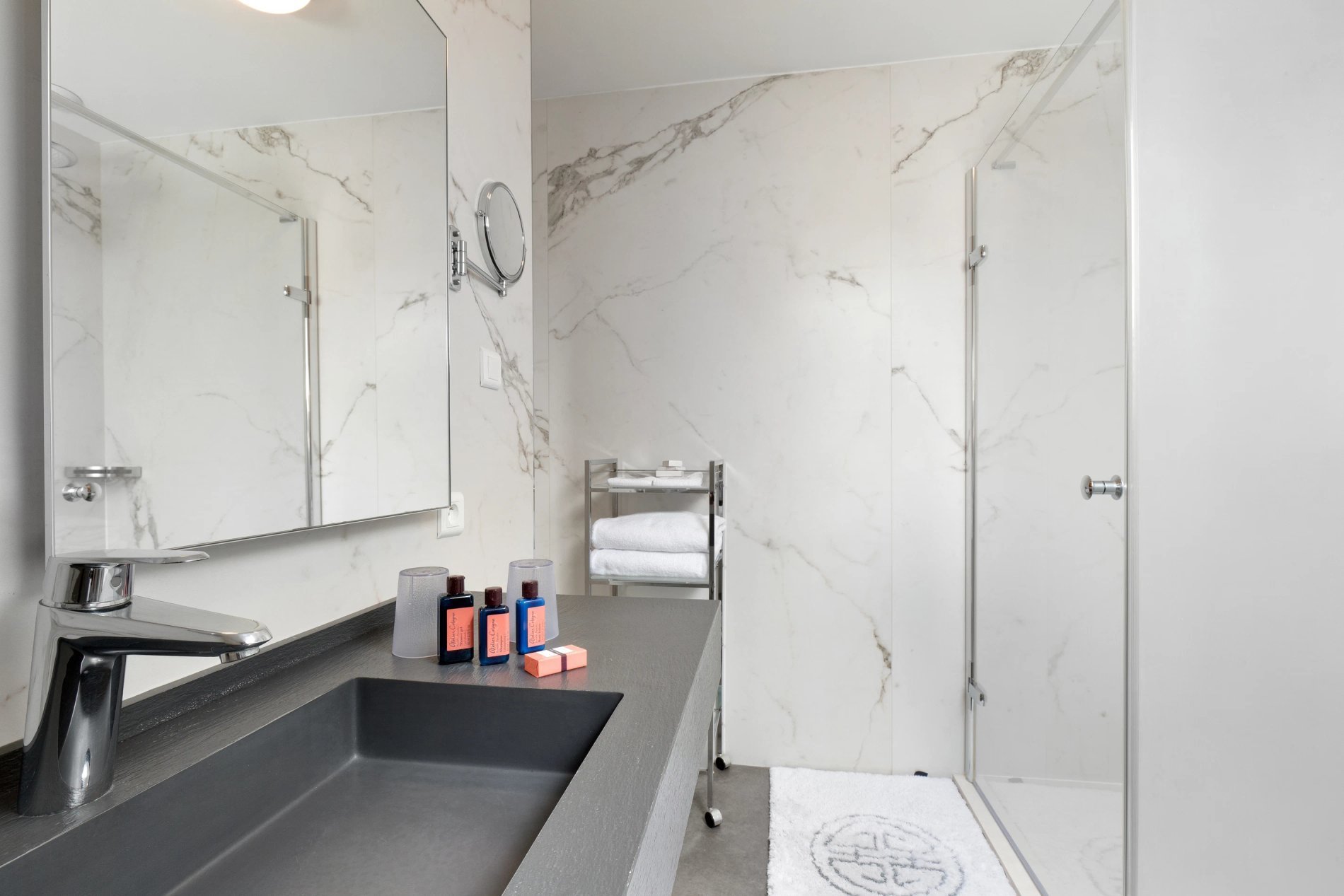 1bd8454a-e4e1-41ec-a642-17d83ddb78e3