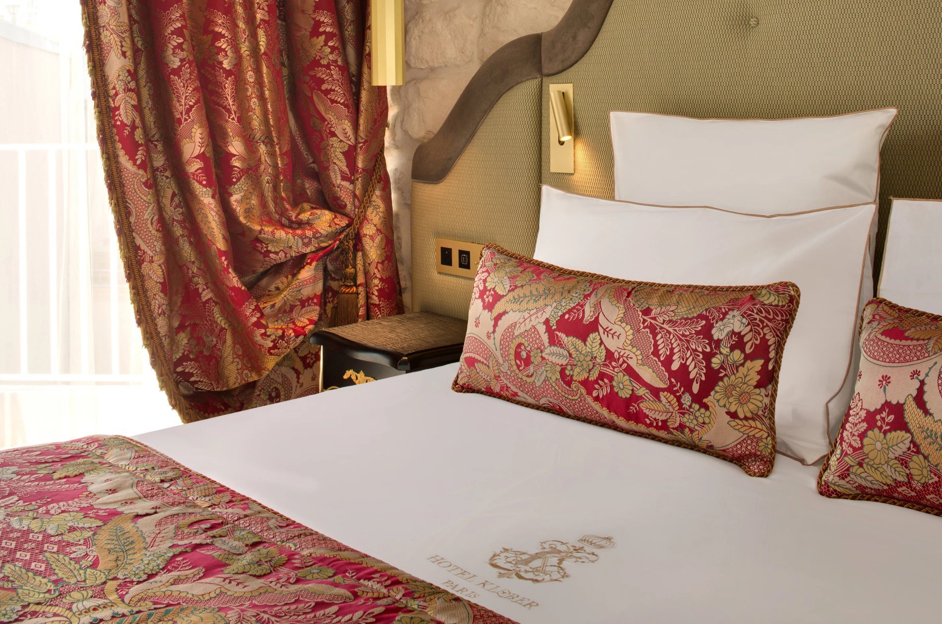 1d52d029-3c29-49e8-909e-7a2c204971d6