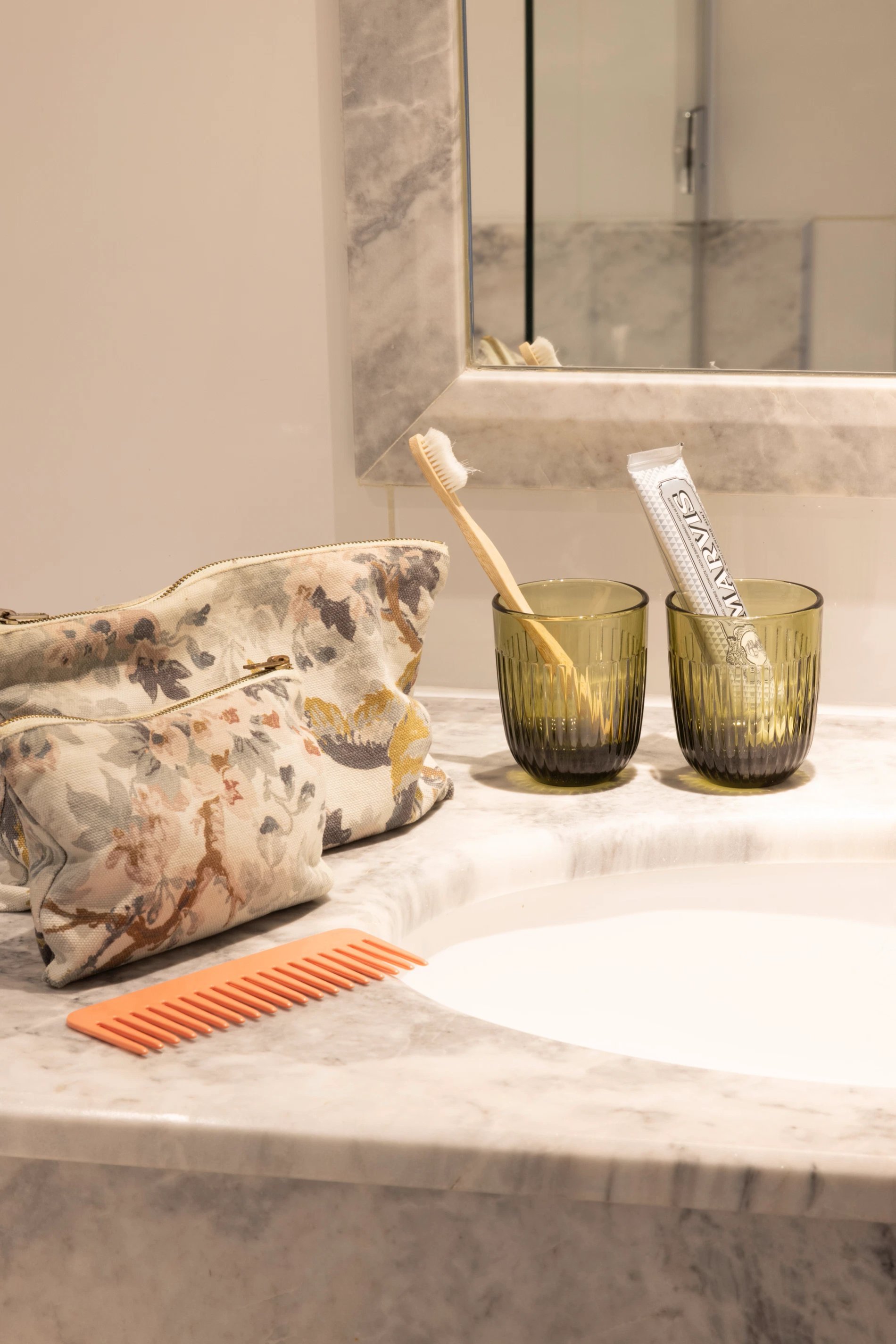 Hotel Le Lavoisier Classic Room Bathroom