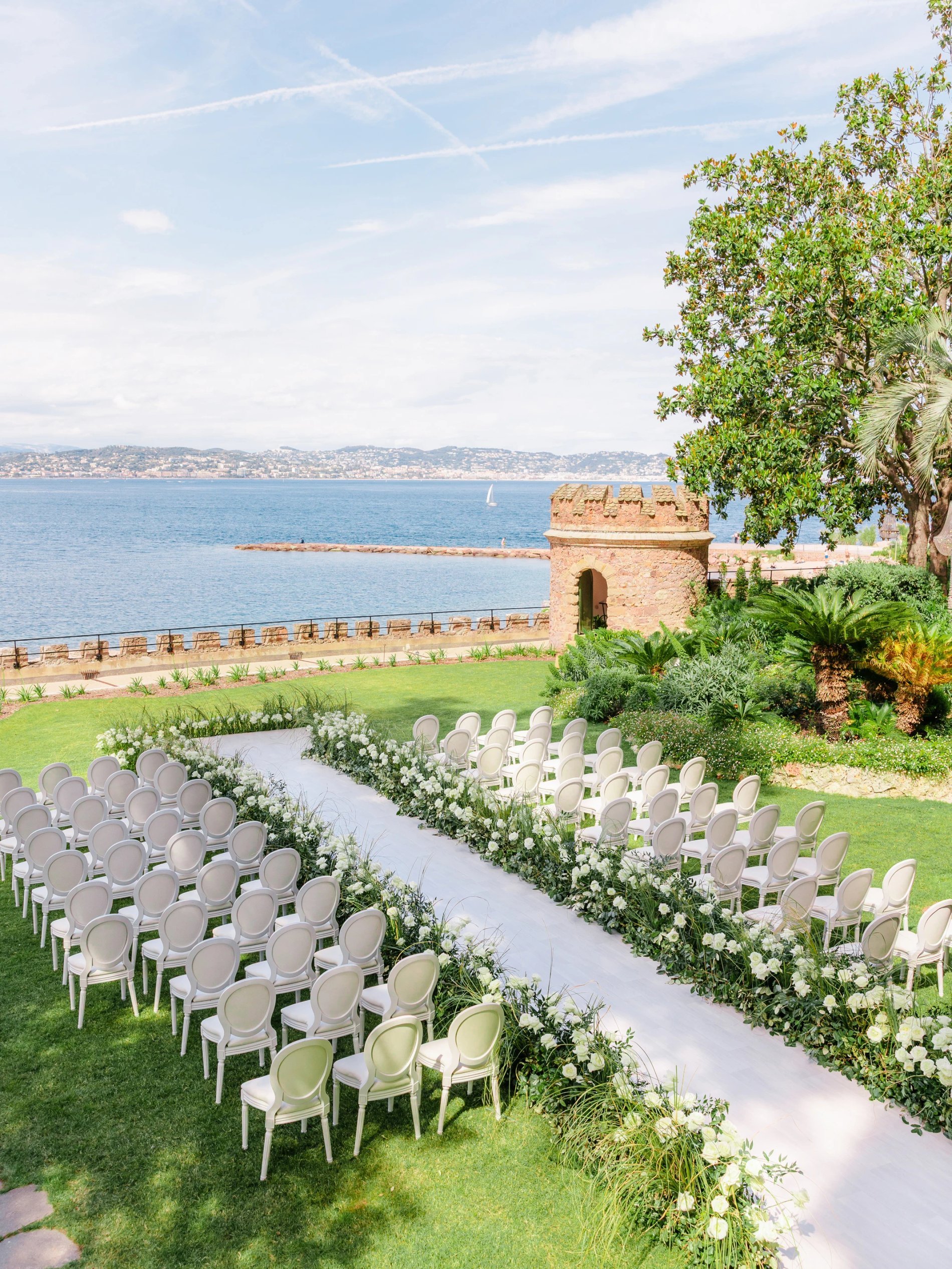 1dfdea1b-fad5-415e-8261-c8d923910f1c