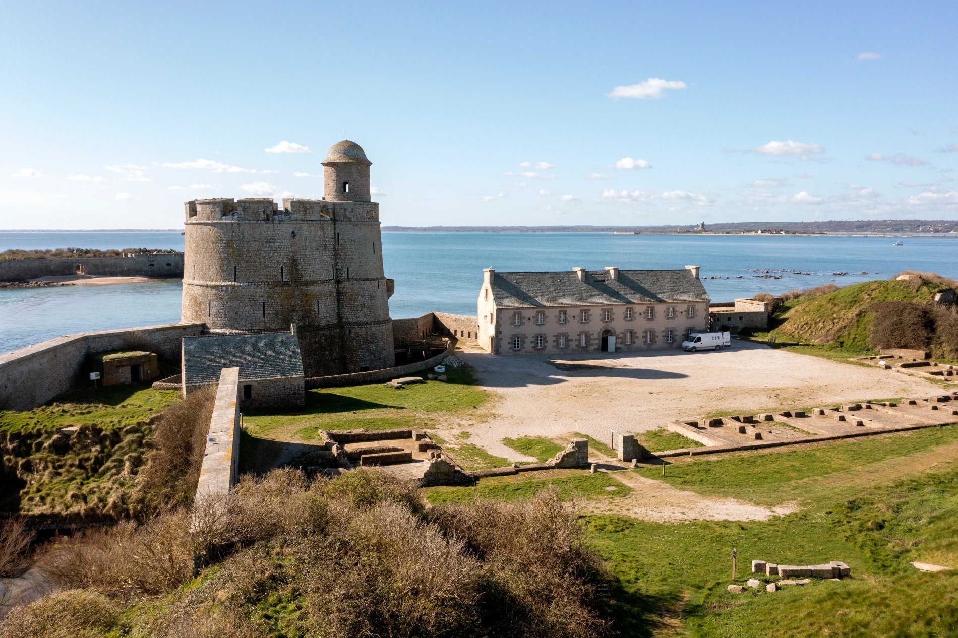 1e287008-9b0f-4258-92eb-4bd33b31a779