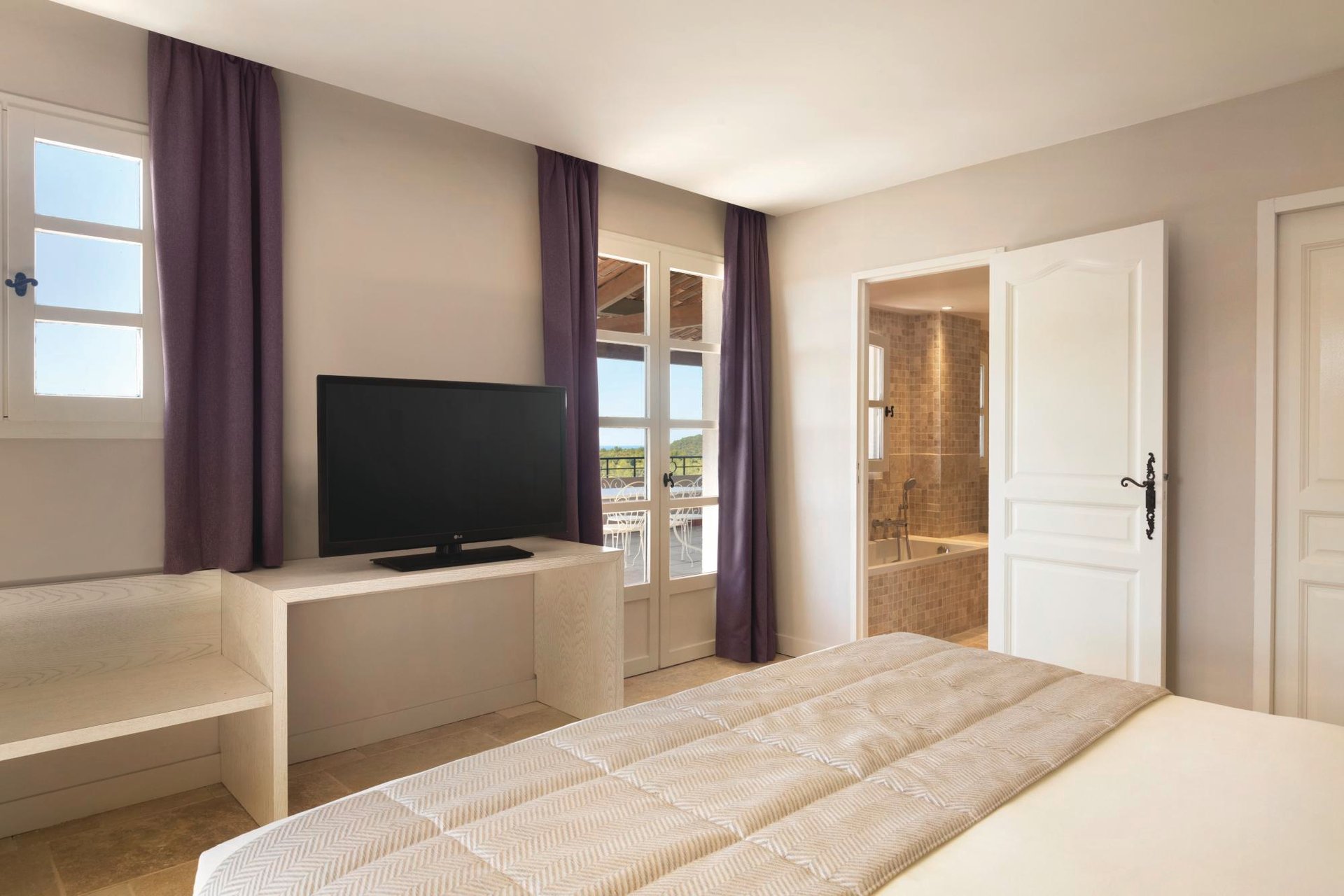 La Suite Frégate avec Terrasse Vue Panoramique à l'hôtel Le Frégate Provence