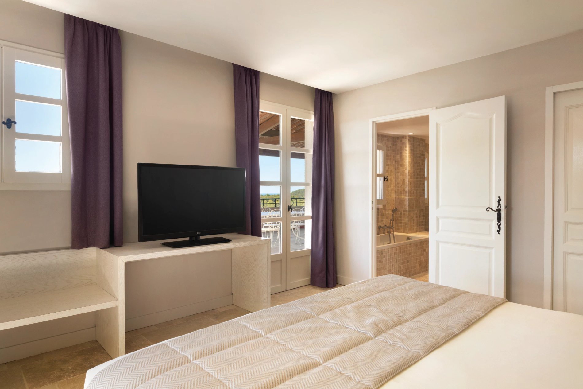 Frégate Suite with Panoramic Terrace at the hotel Le Frégate Provence