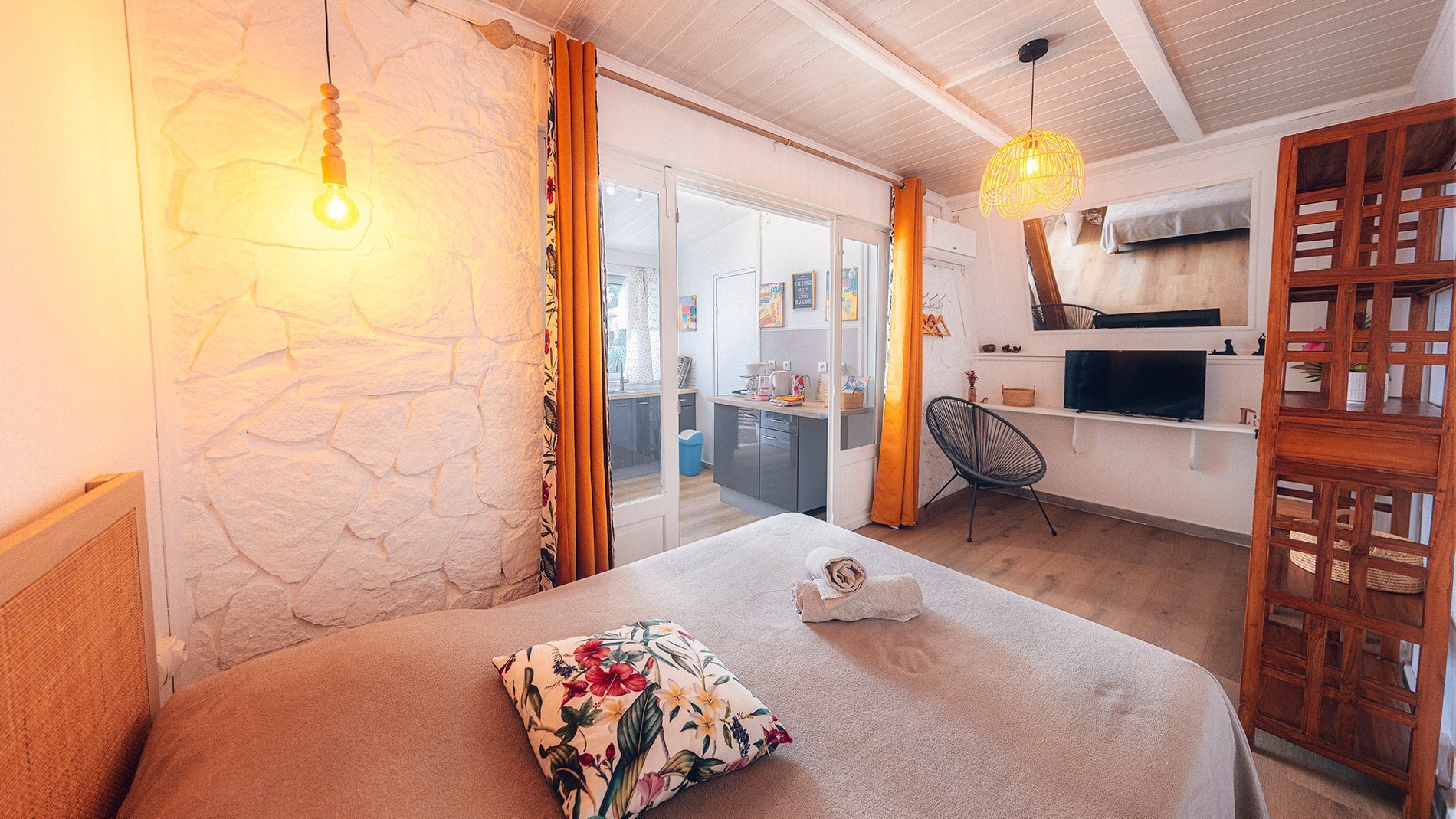 1fe78214-47af-4914-902f-78d0c13291fd