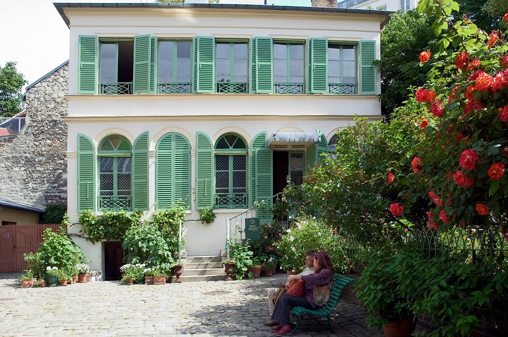 romantic life museum near 9 hotel opera Paris