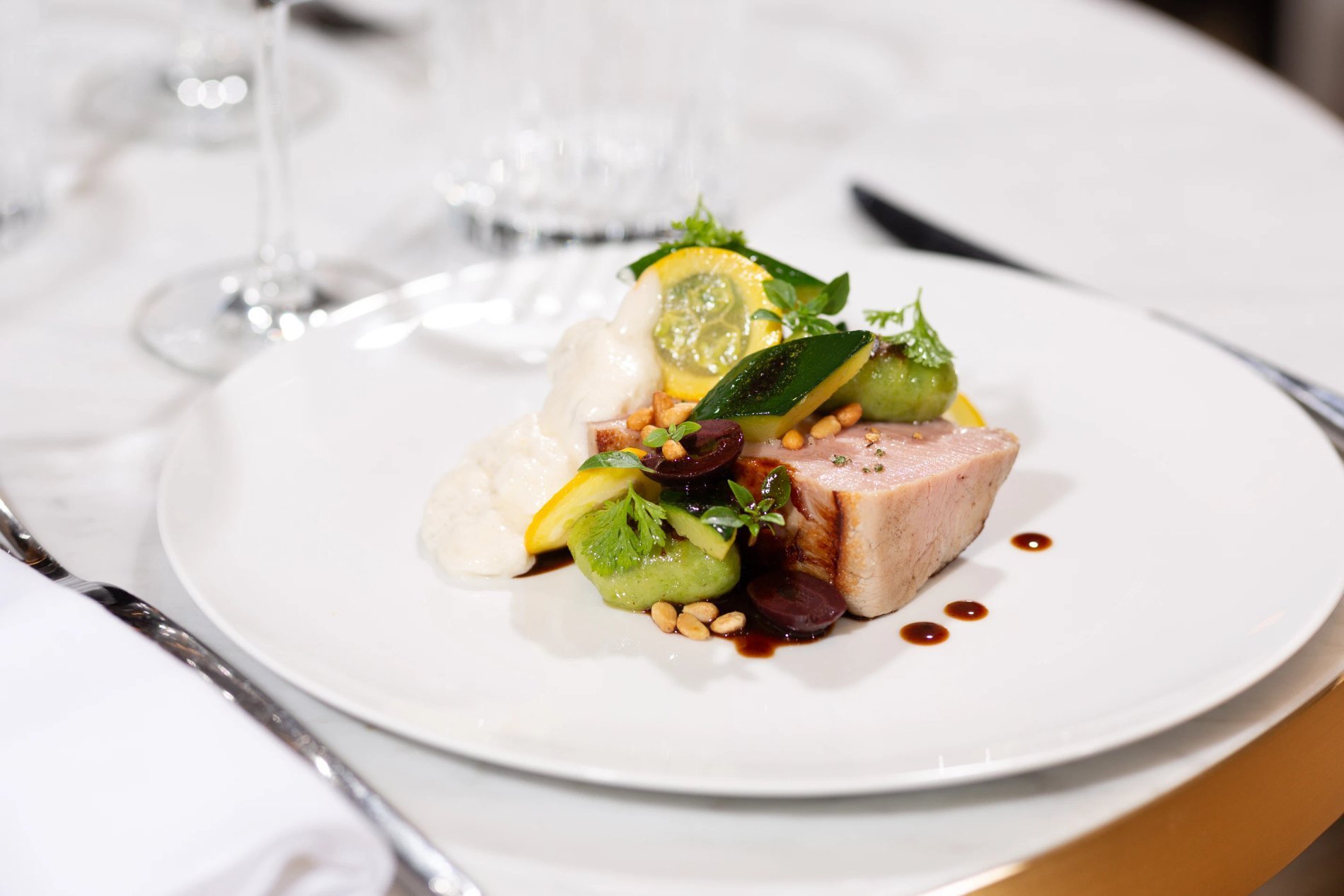 Hôtel Bowmann | Dish on the June menu