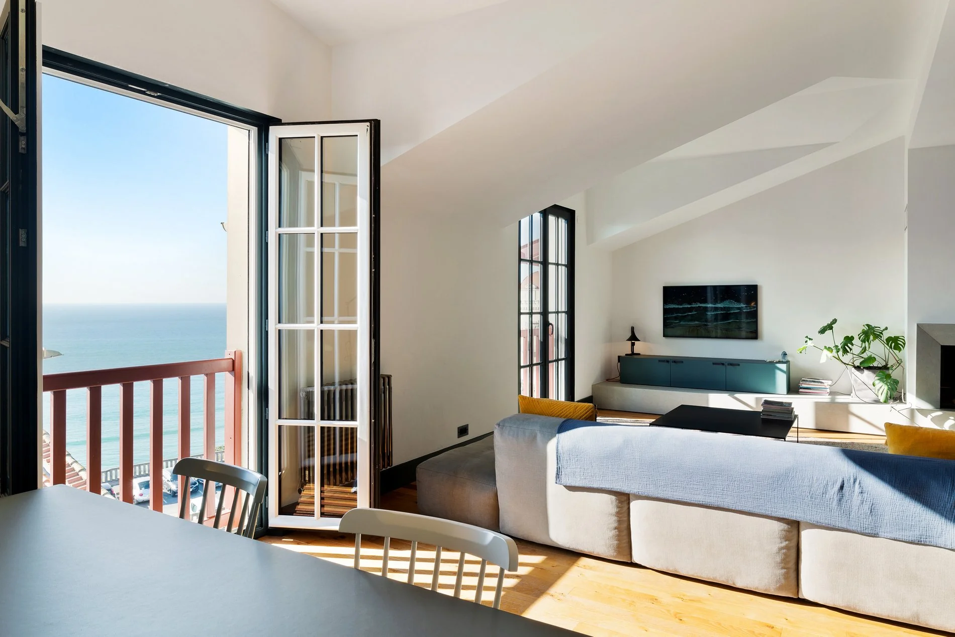 209ad5ce-a30c-41d4-833f-49071efe520e