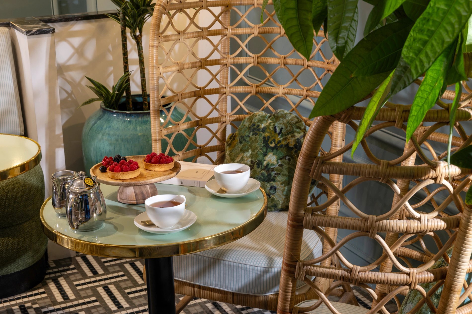 21fd5540-dbb2-408e-8381-c534b8f942a0