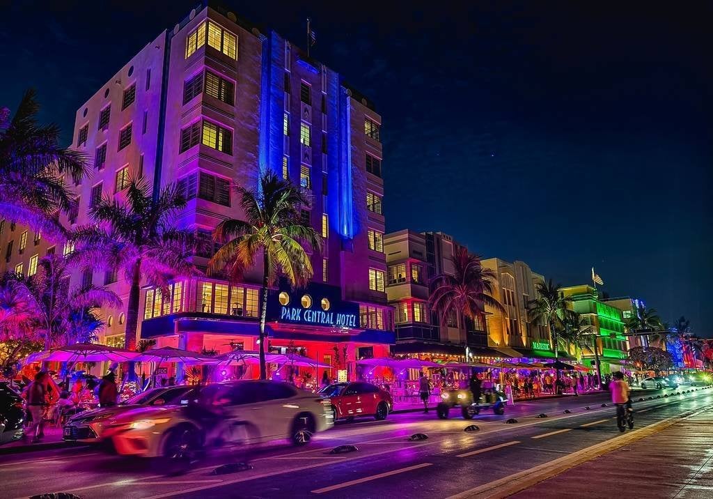 Art Deco Miami Beach Hotel - Angler's Hotel South Beach