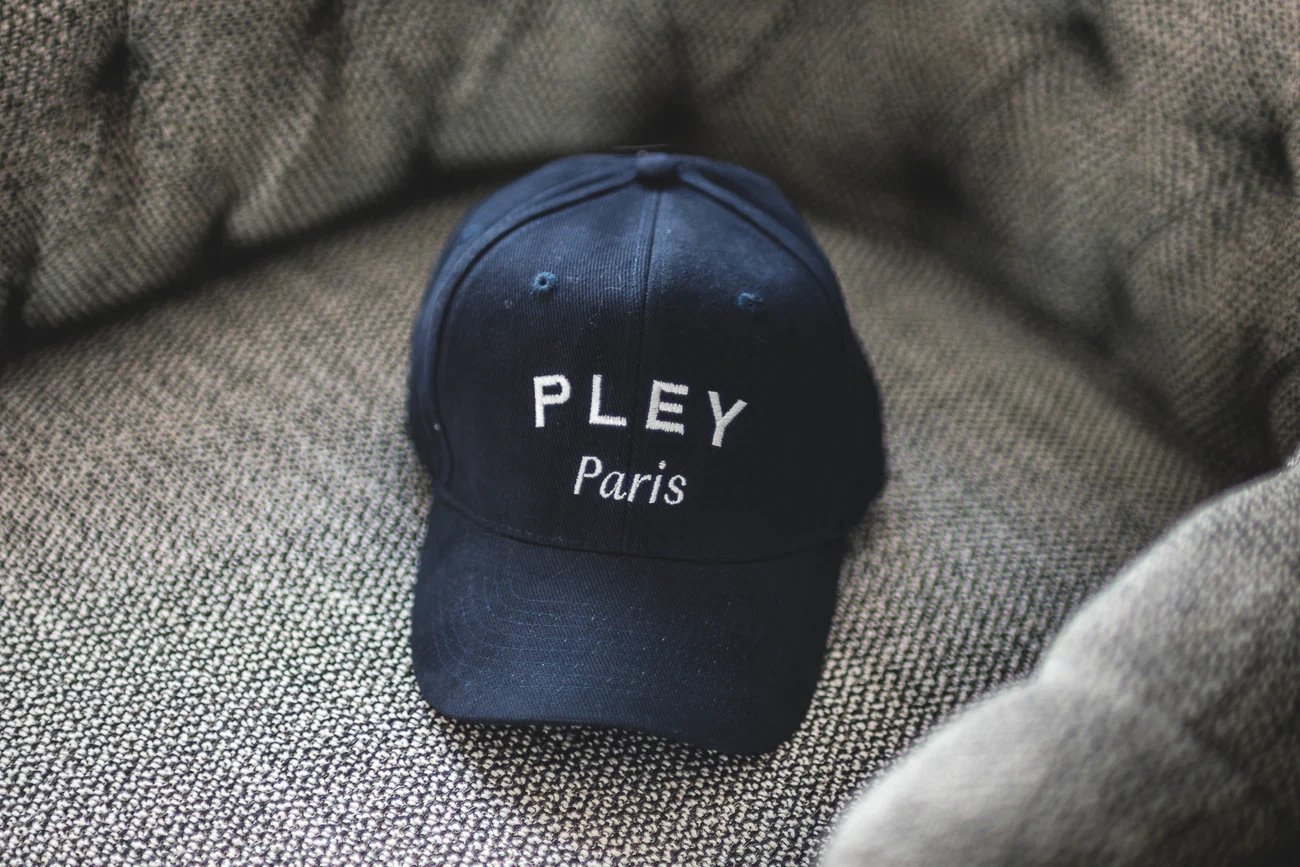 Gorra Pley paris