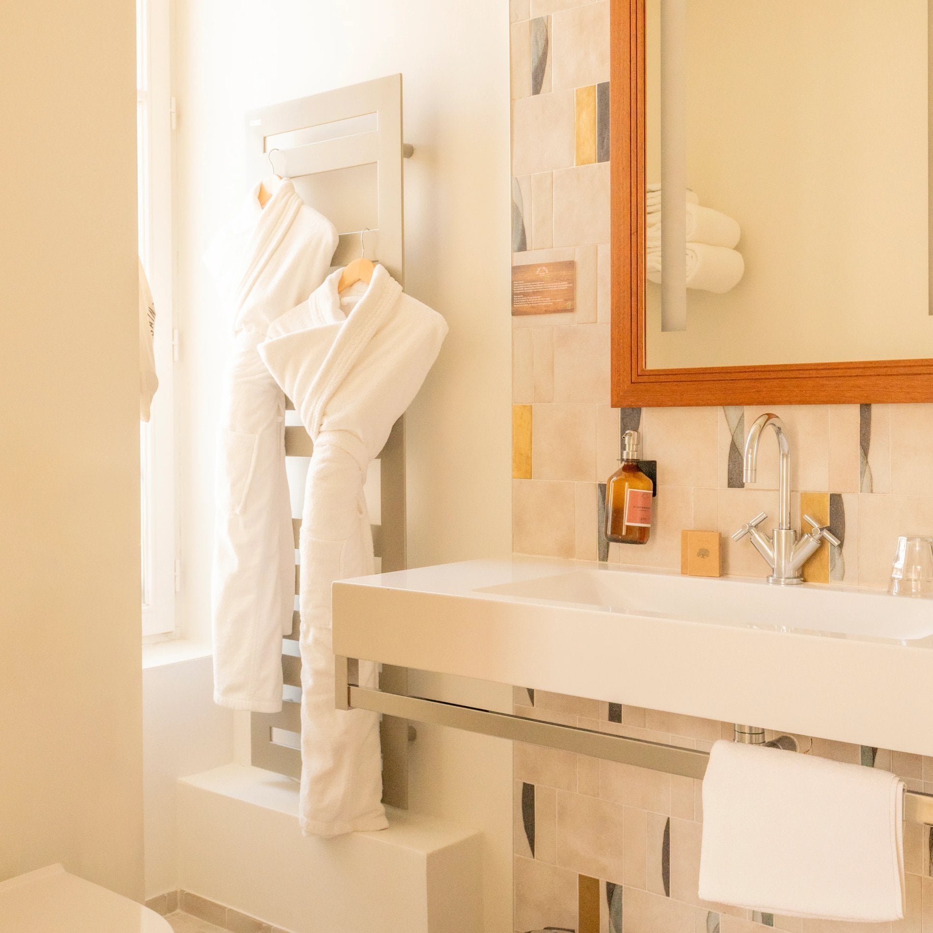 23ab6696-6eb1-40a6-98c4-a6eb1b131d17