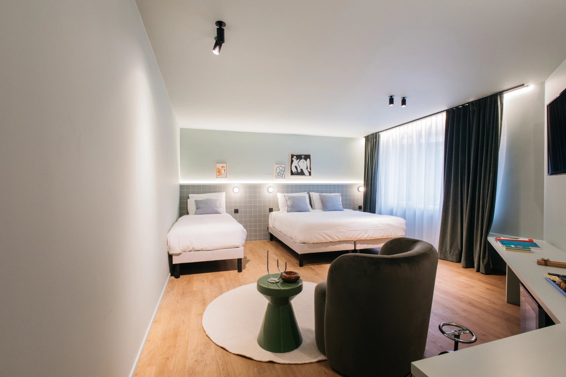 243ead3e-5bb3-432e-b0a8-7153231f5683