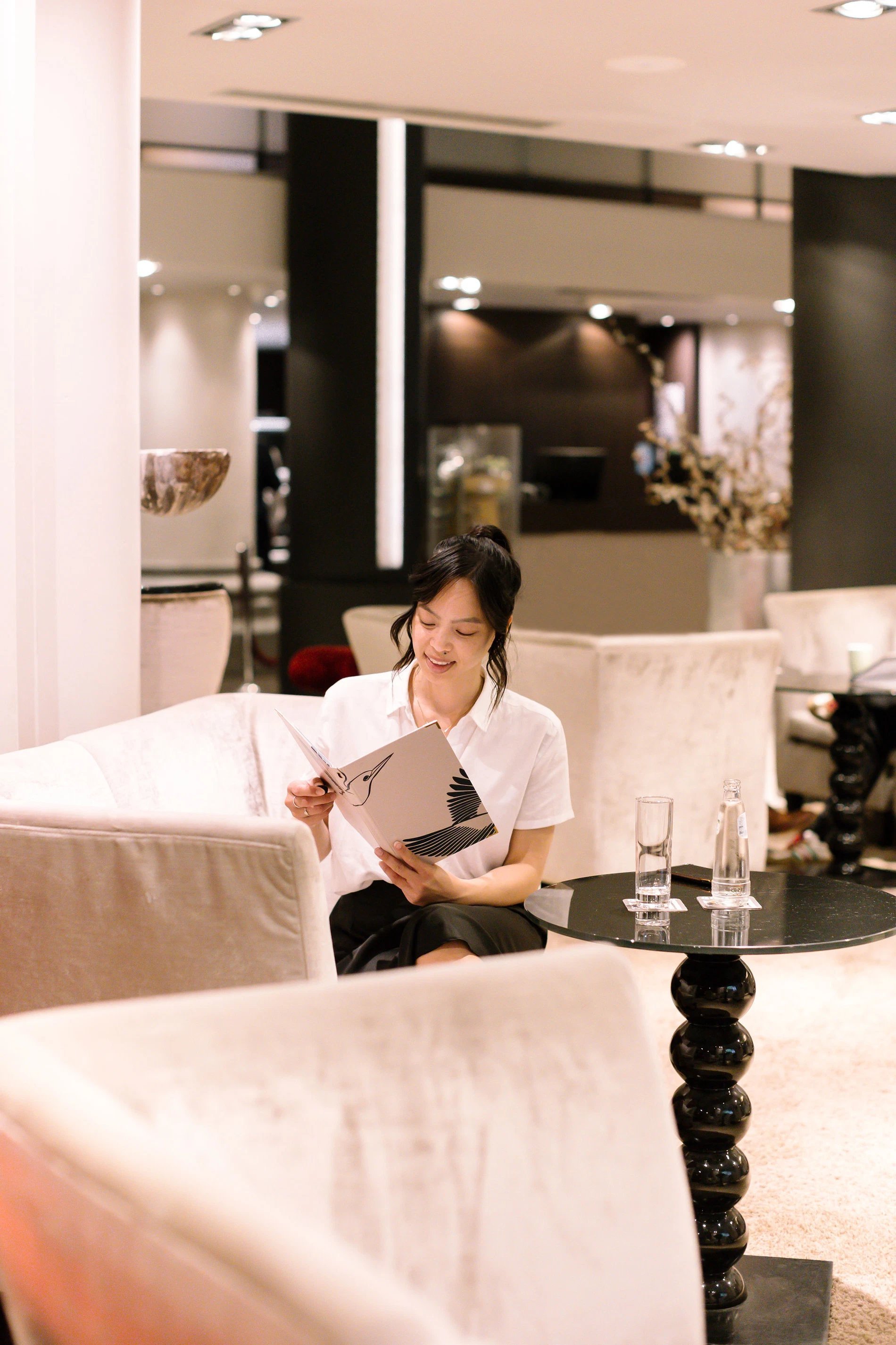 Bar cosy de l'hôtel Martin's Patershof à Malines, idéal pour un moment de détente.