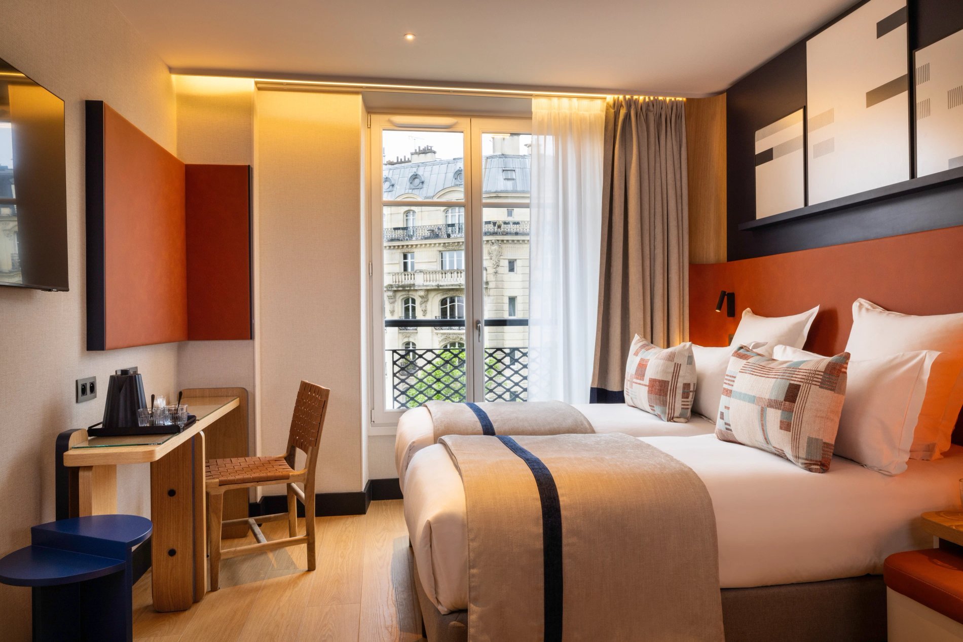 Hôtel Raspail Montparnasse Chambre Classique twin bureau