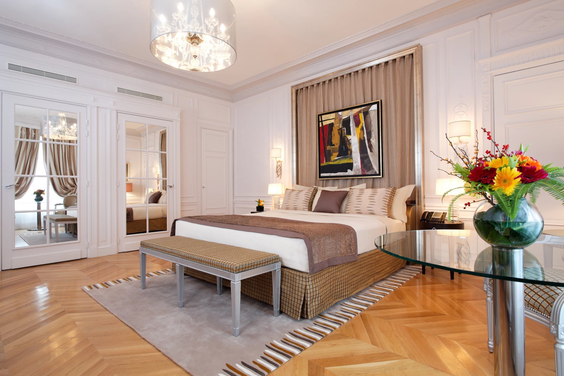 Majestic Hotel - SPA Champs-Elysées - Grande Deluxe Room