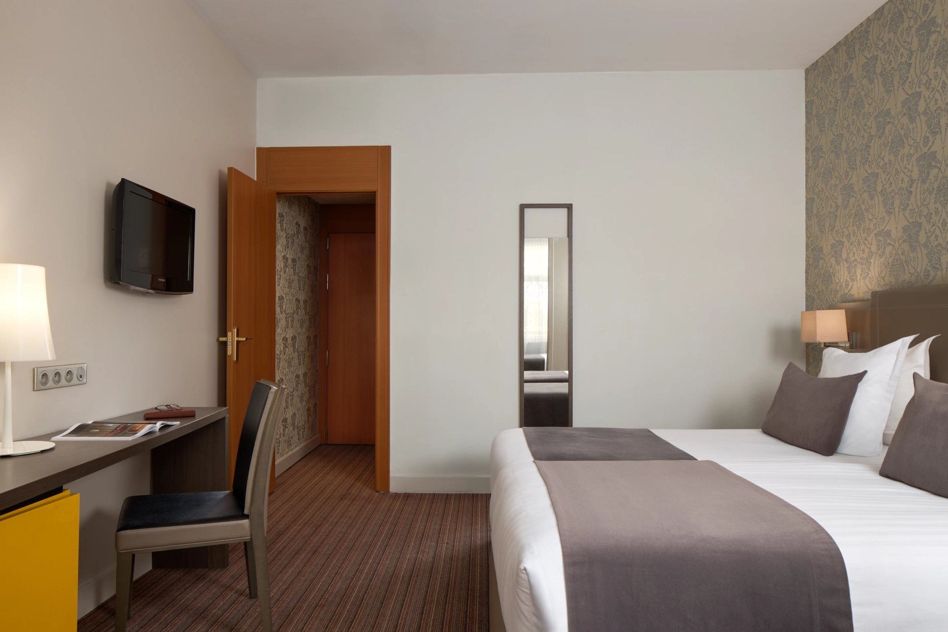 Chambre Quadruple au Timhotel Opéra Blanche Fontaine