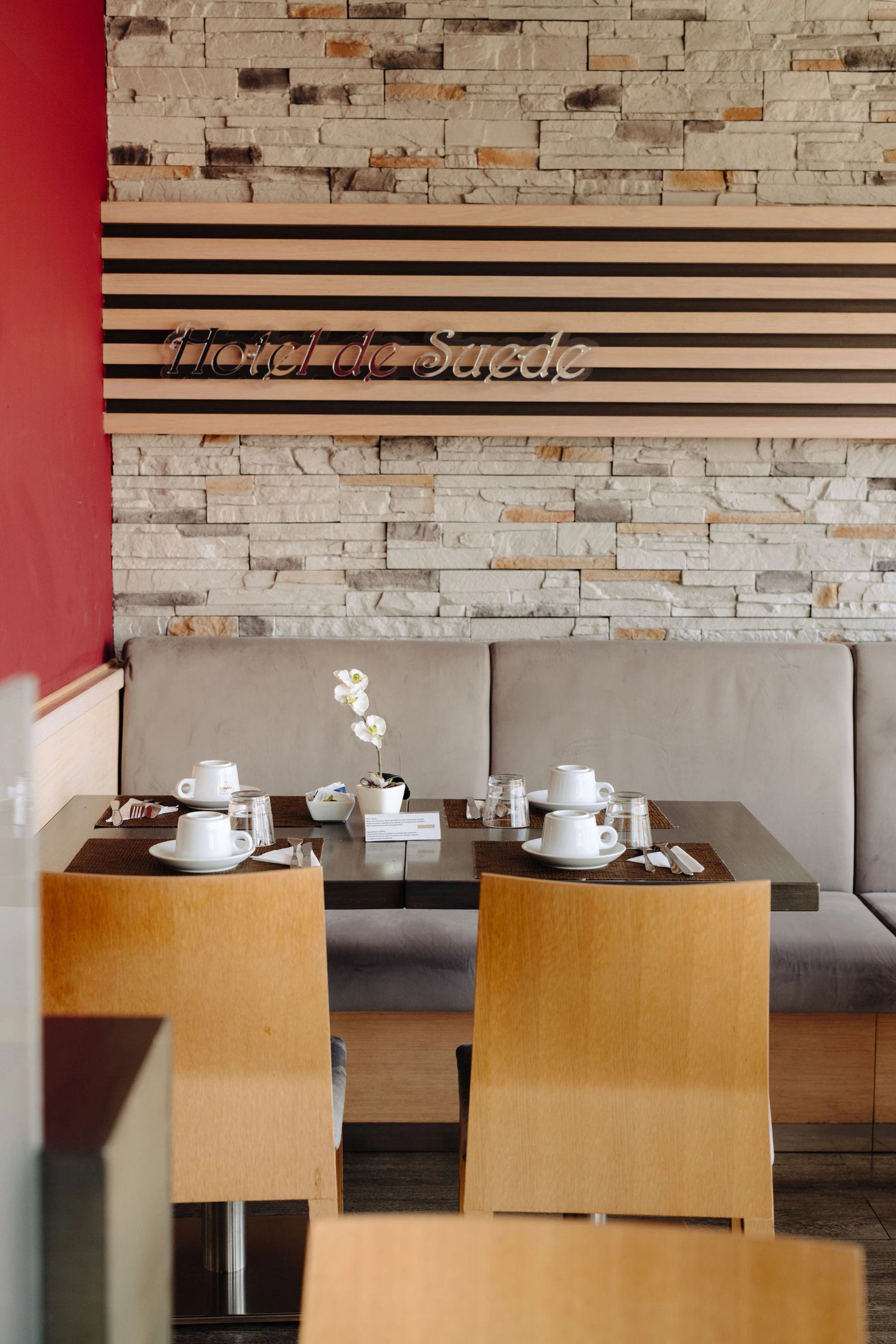 25992369-f292-4285-a440-48e508a979ba