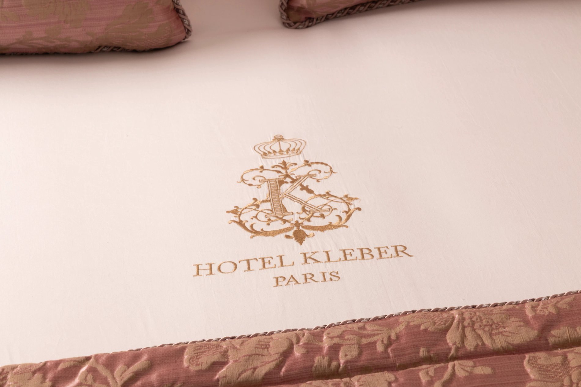 25a42579-00d6-46fb-8f1c-adca6b33d60a