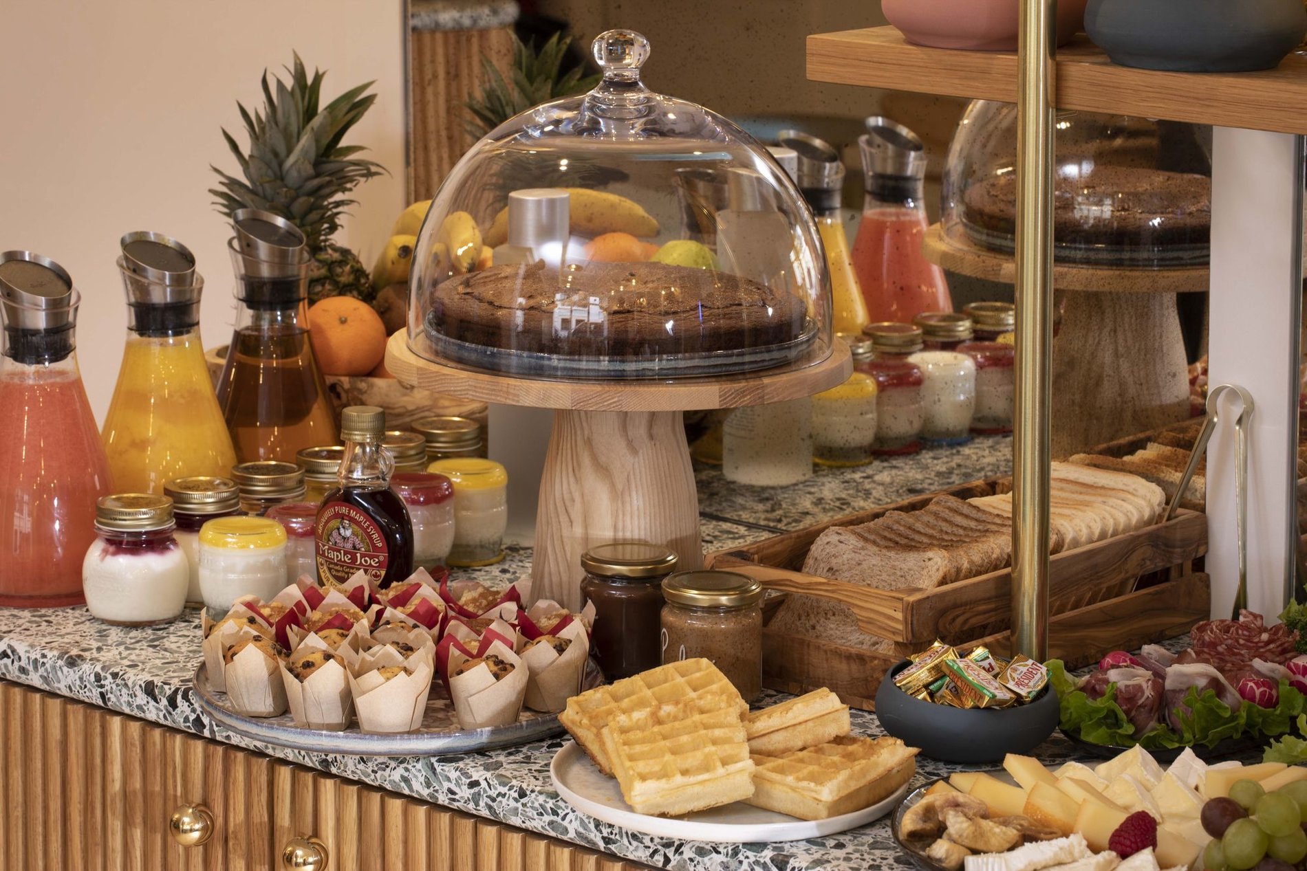 25be5698-9ad1-487a-b85c-8988a0bd6ea8