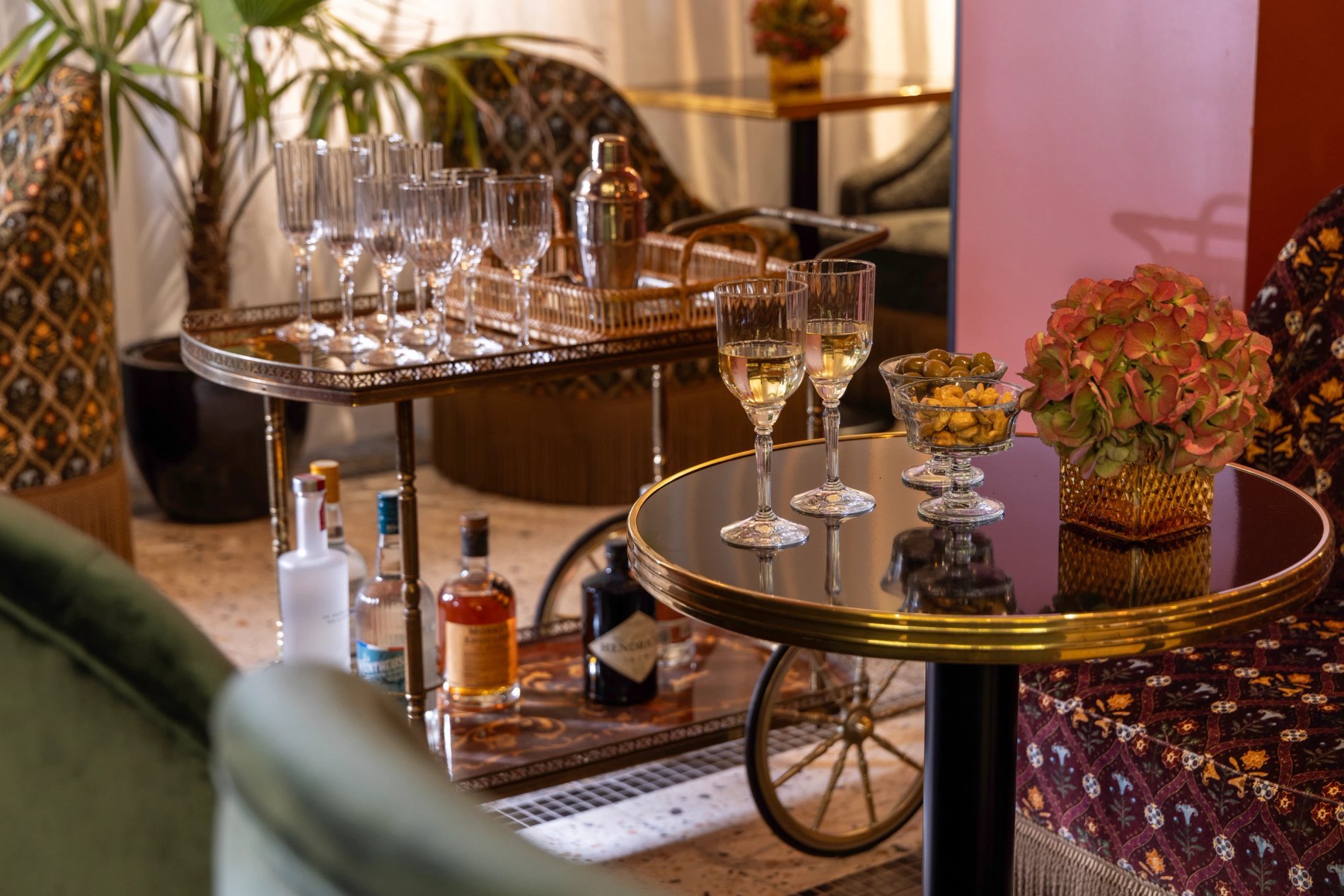 Hôtel Ginette à la Folie Honesty Bar Champagne