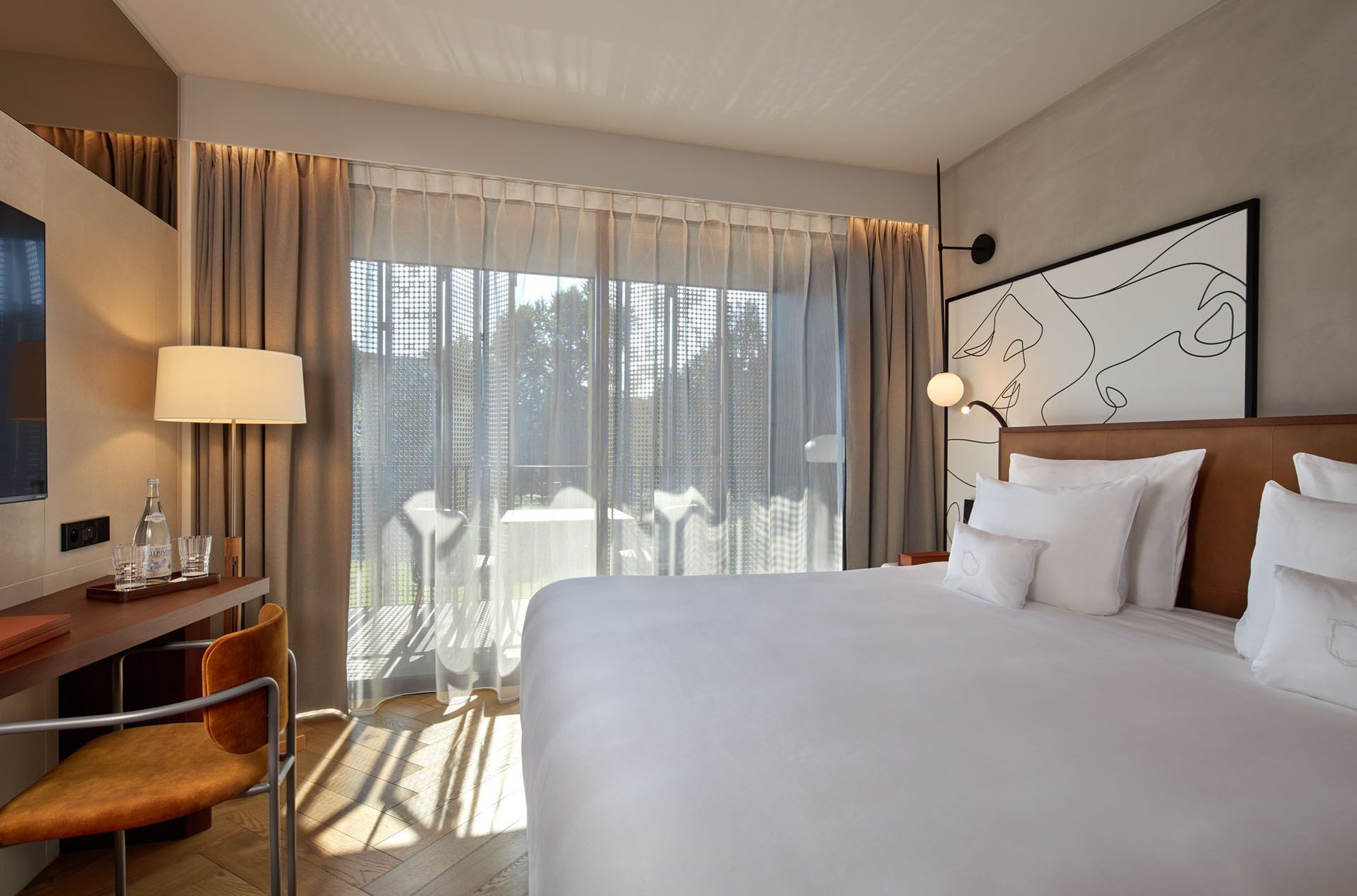 L'Esquisse Hotel & Spa Signature Room