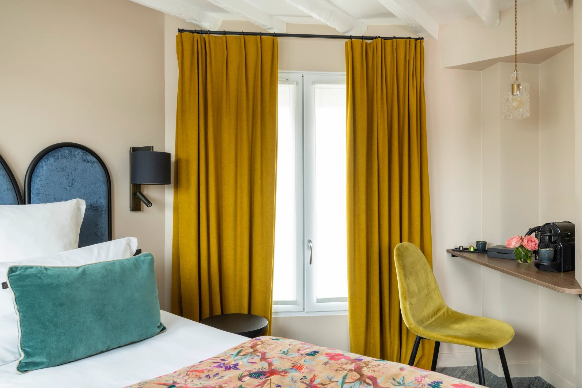 Hôtel Maxim Opéra Chambre Deluxe Bureau