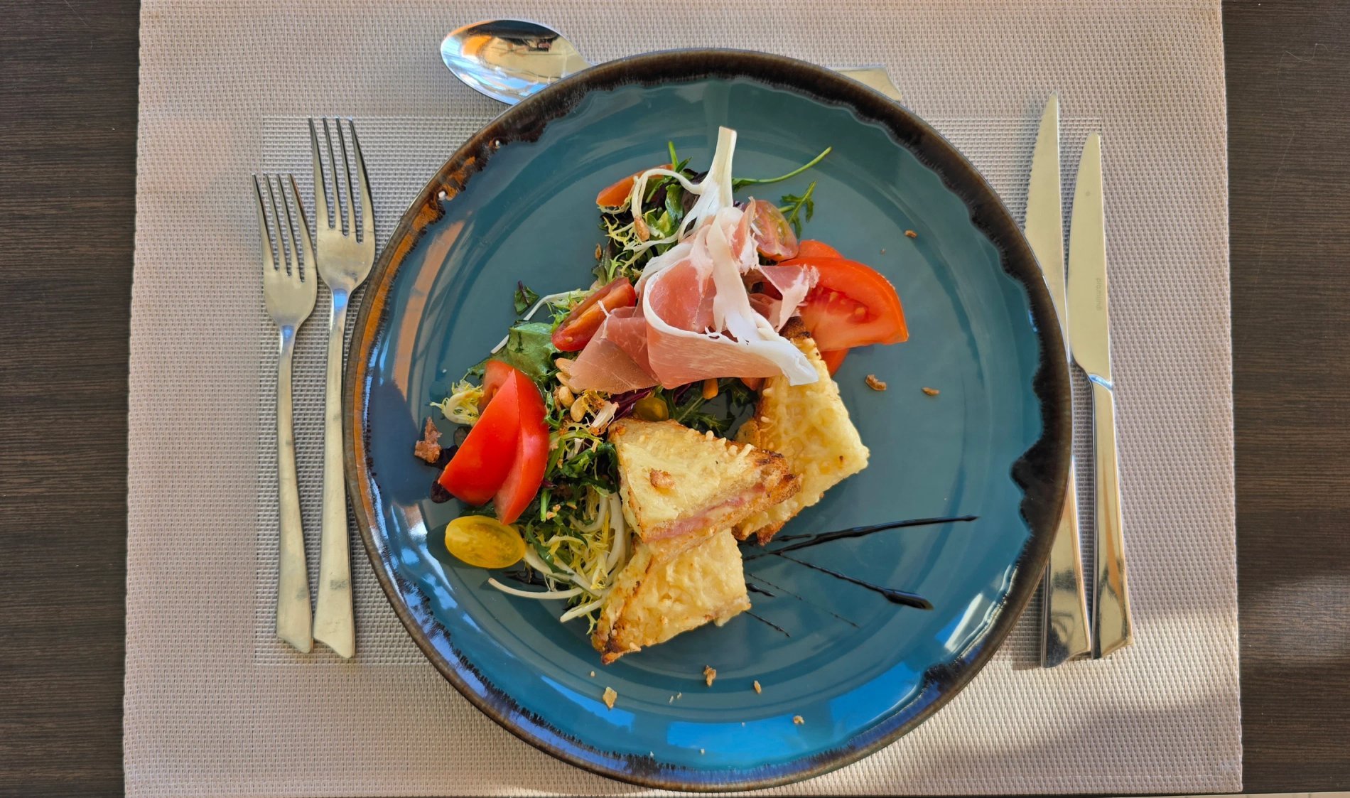 2833baaa-5ce4-43e4-8ce9-0789f48ec546