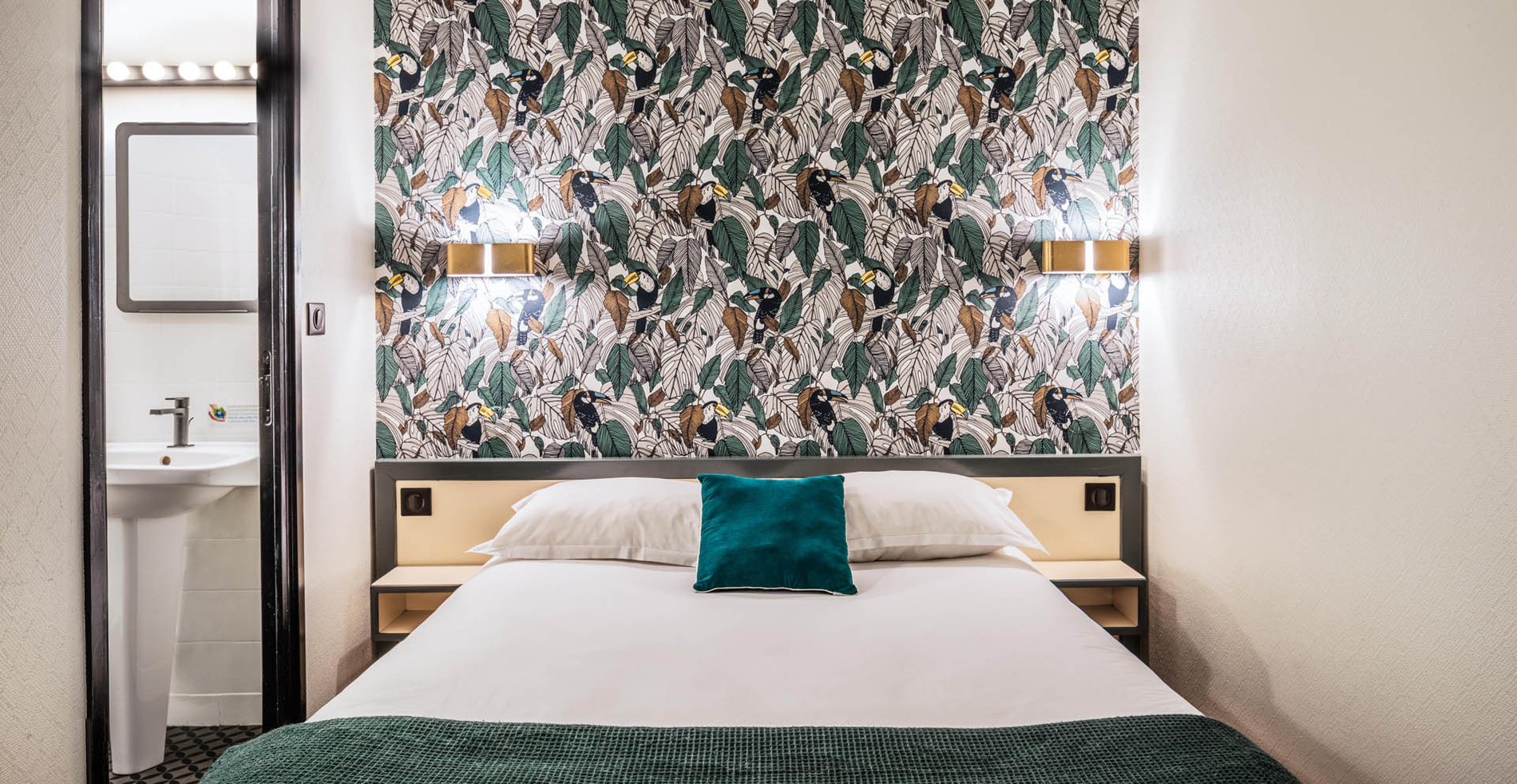 284aeb64-a8b5-44bd-9e9b-e428efd17a45