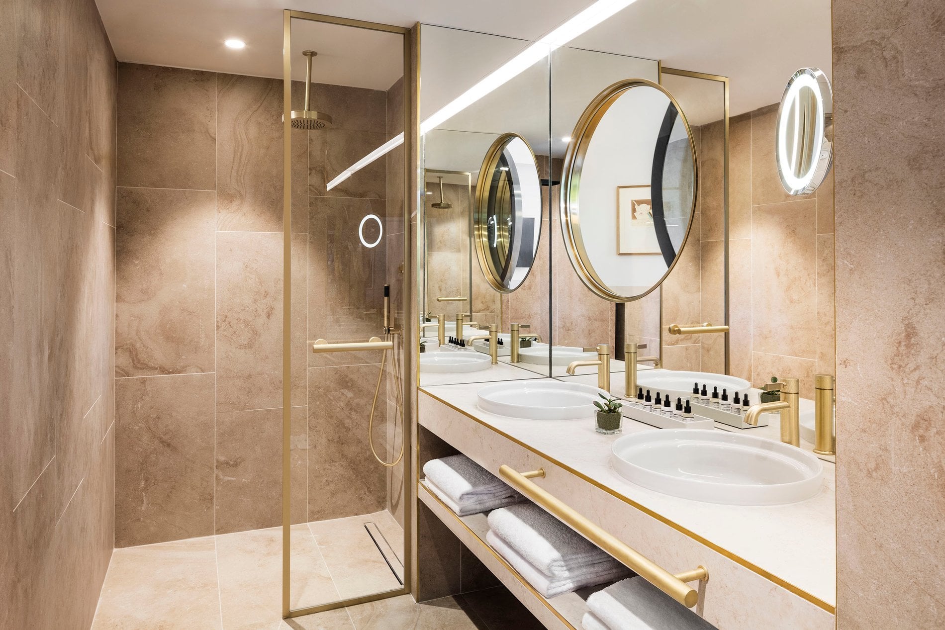 Maison Albar Hotels L'Imperator bathroom executive room