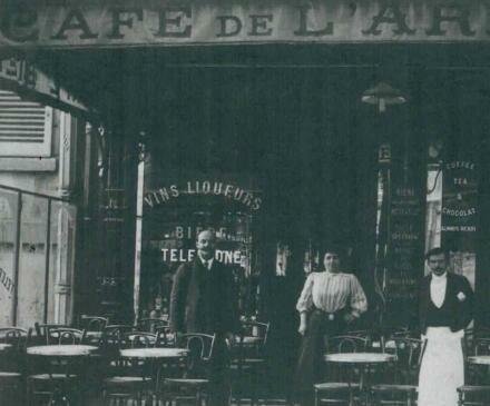 Historic café at Gare de Lyon