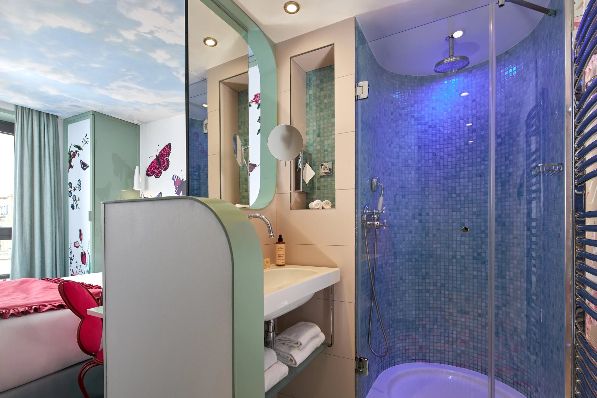 Hotel Vice Versa Room