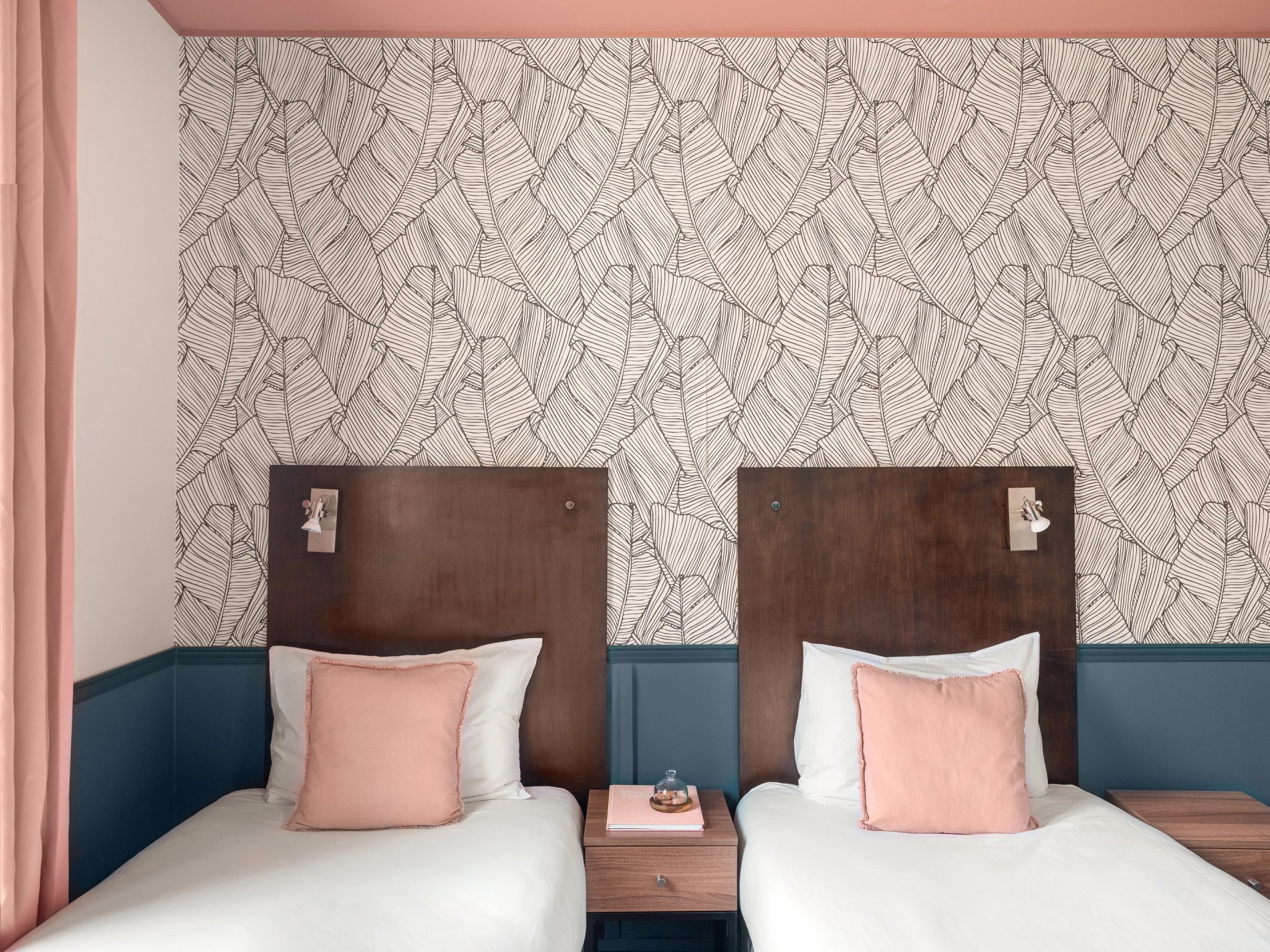 COSY TWIN HOTEL BISKUI LEVALLOIS