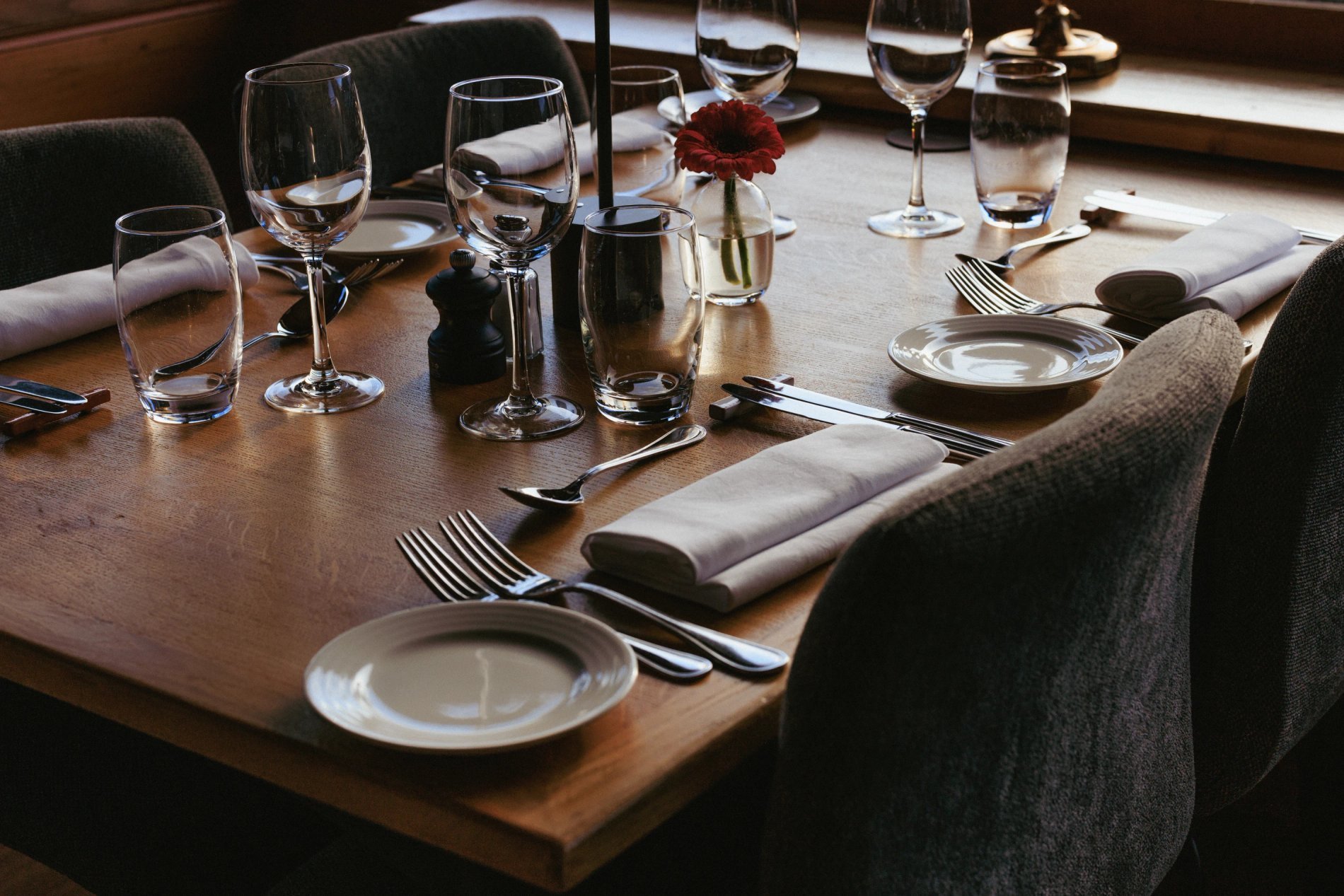 Dahu restaurant, art of the table, hotel restaurant morzine, meal, dinner