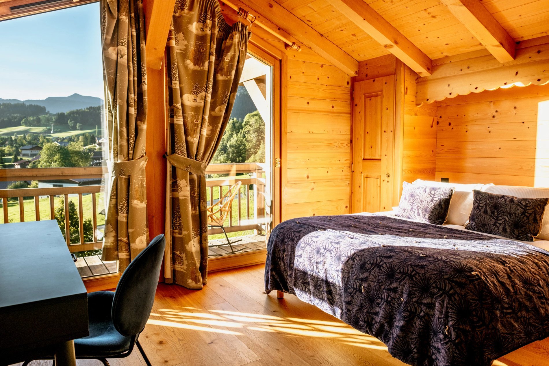 2ccb0cd4-d95b-4e97-9e01-efe640ddb06d