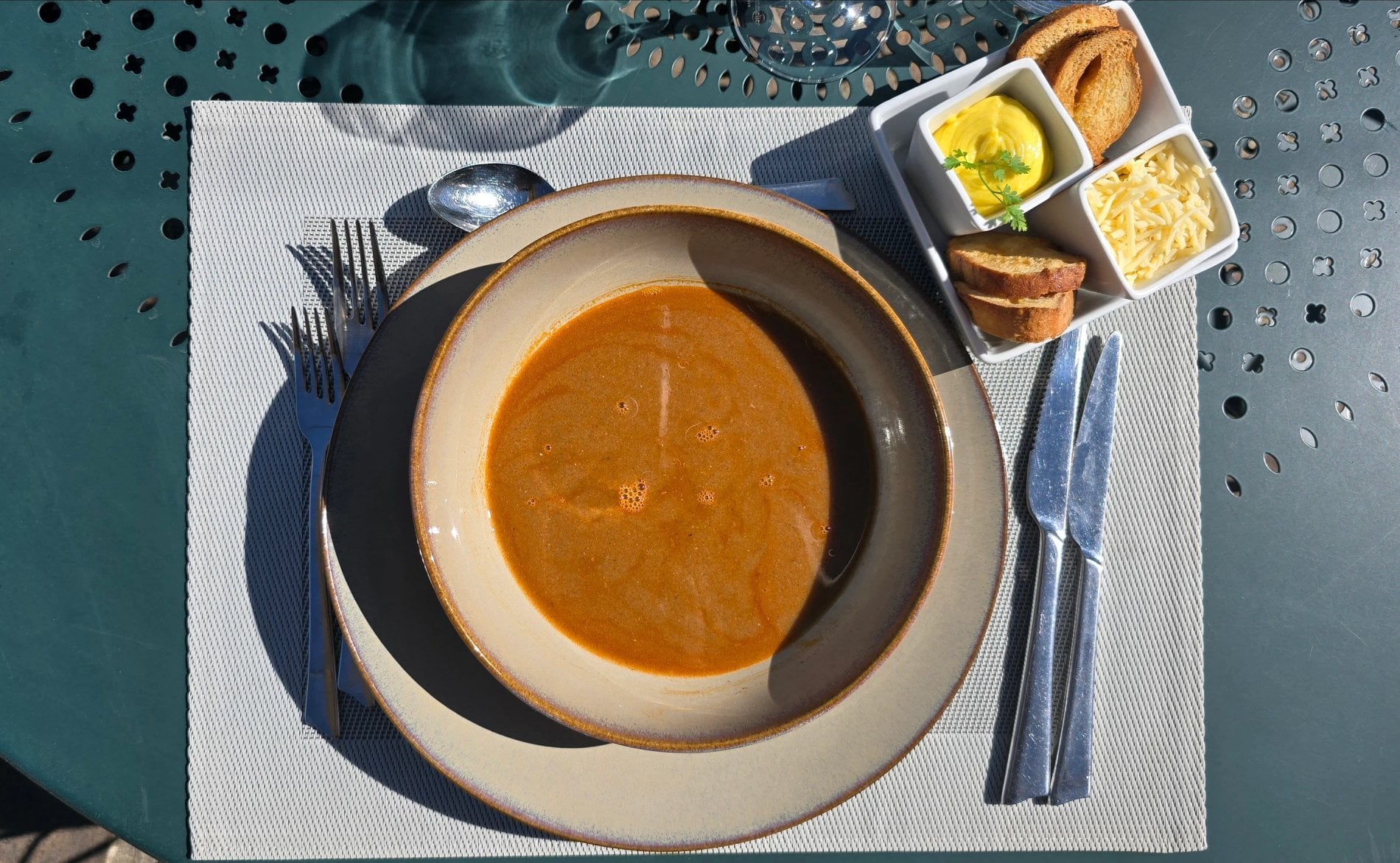 2ce6ee84-e1f0-4fda-9be0-aeb966f17ef5