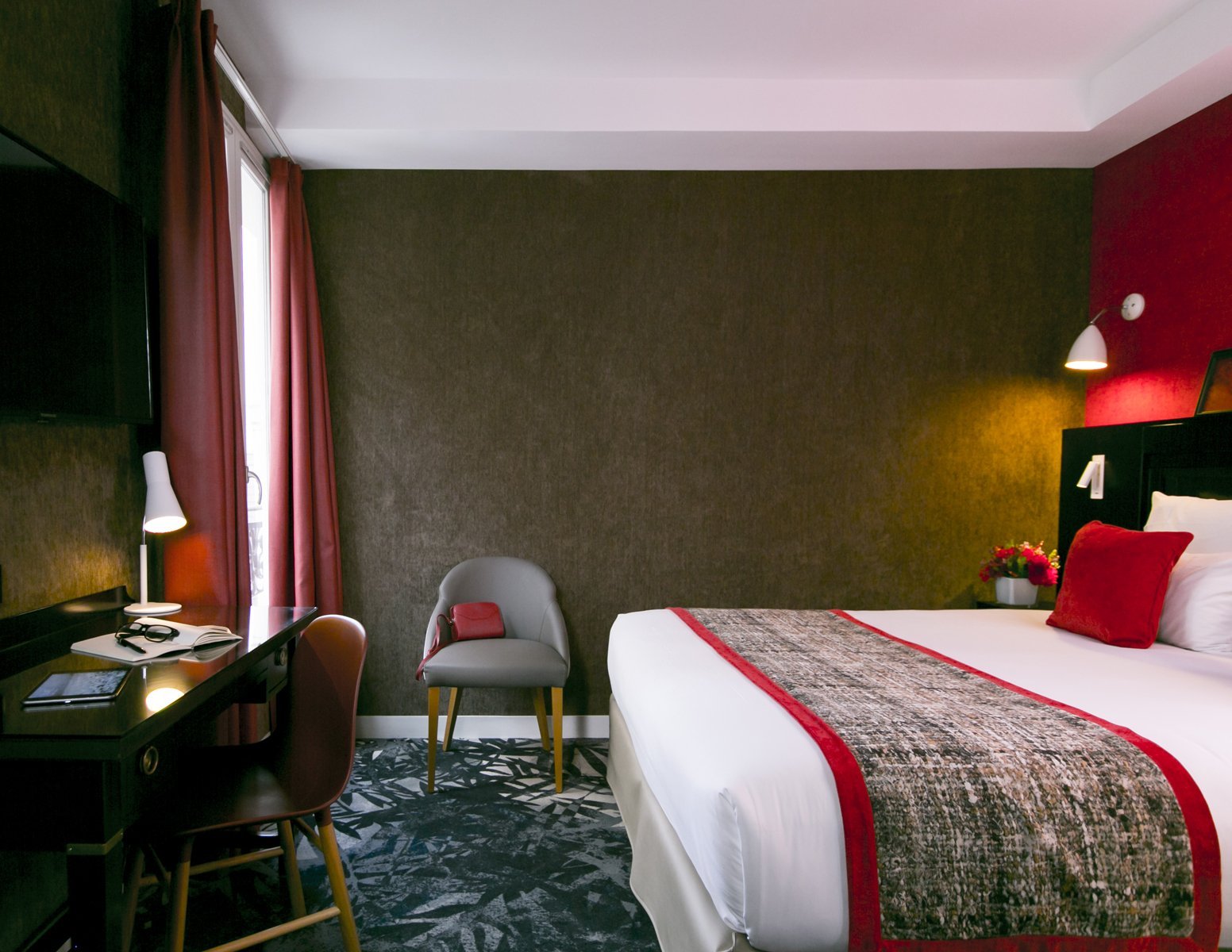 BW De Neuville Arc de Triomphe | Superior room