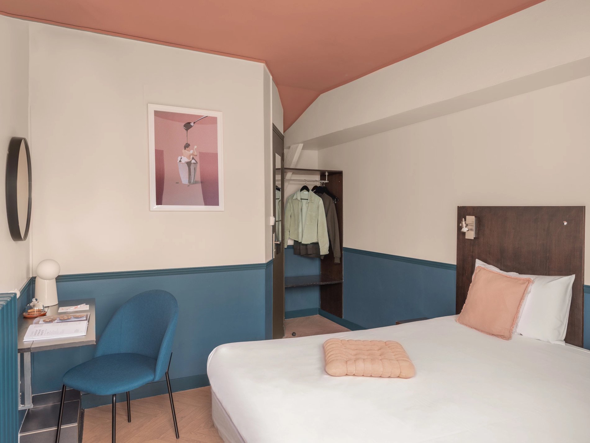 COMFY HOTEL BISKUI LEVALLOIS