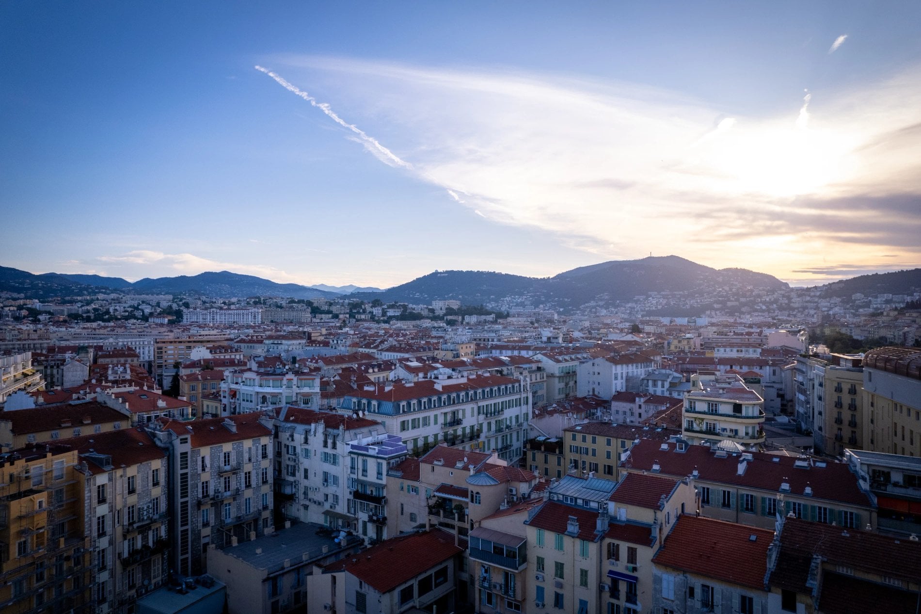 MAH Le Victoria | Vue aérienne sur le centre ville de Nice