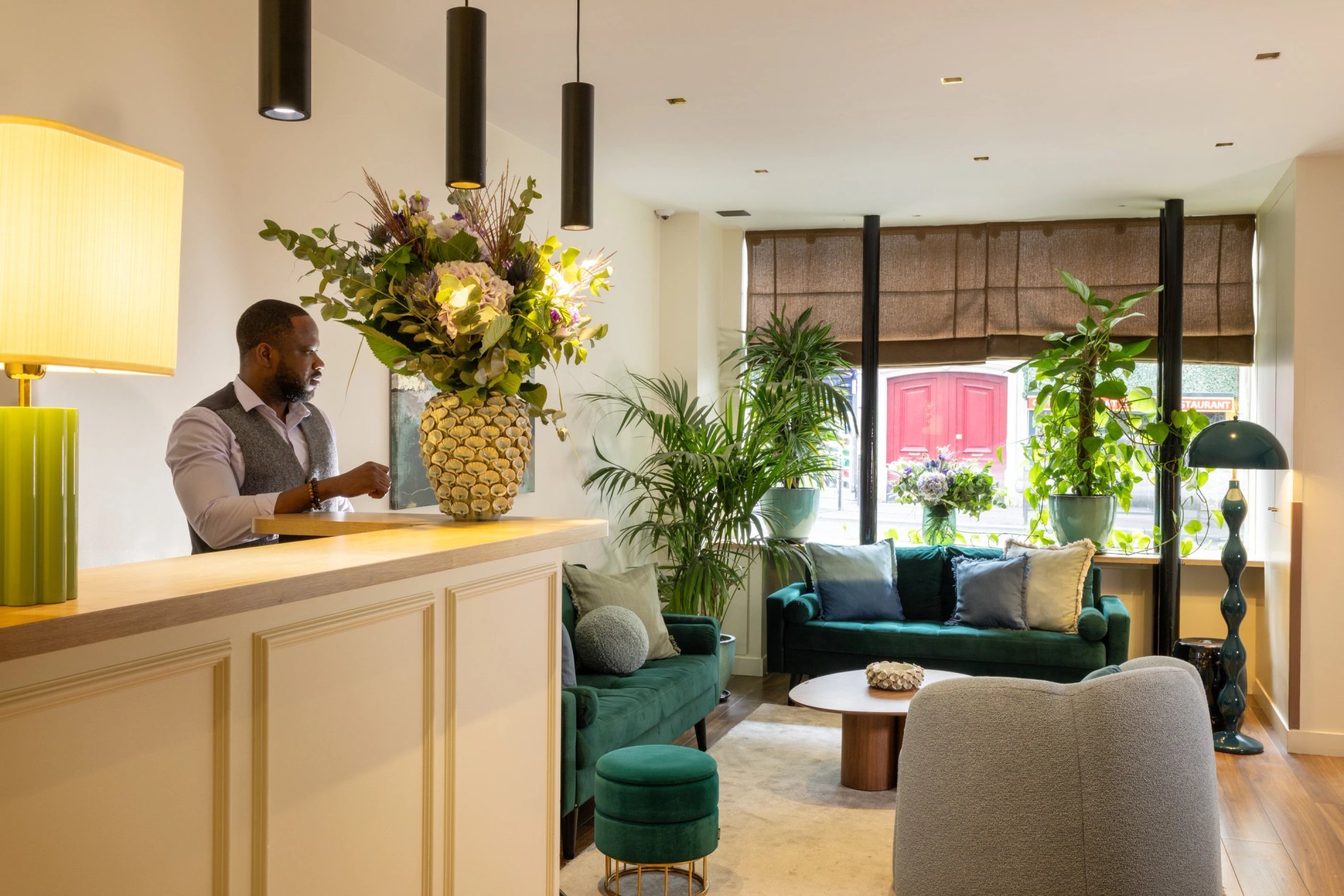 Hôtel Midnight Réception Lobby