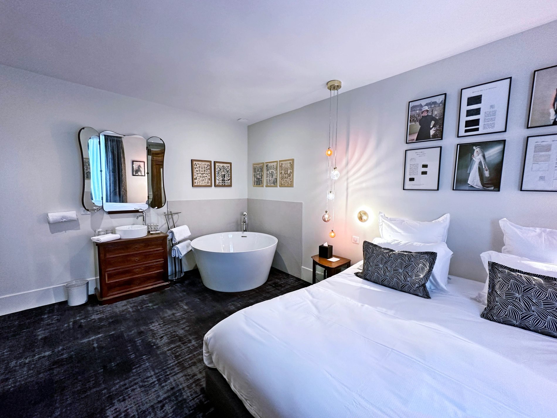 2fe8cdba-27f9-4b49-999b-bc9074f278a2