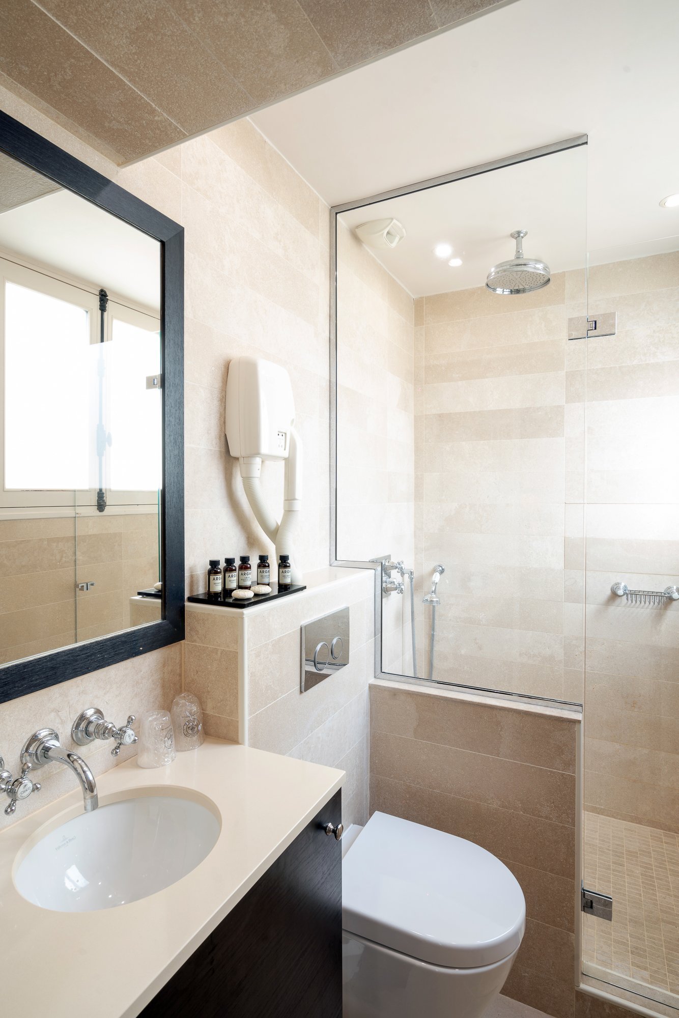 boutique hotel paris 9 - standard room hotel saint louis pigalle