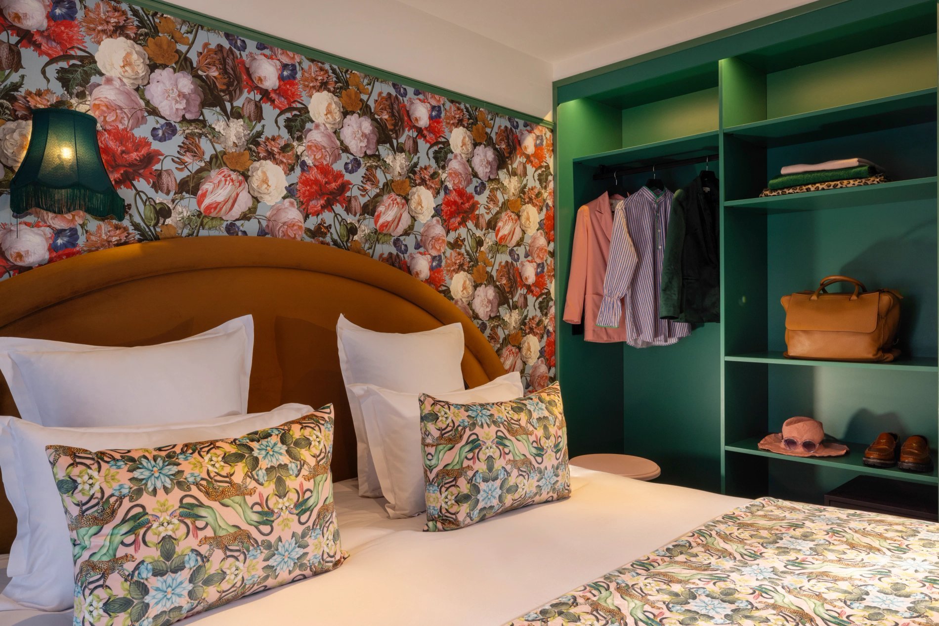 Hotel Ginette à la Folie Room Suite Terrace Closet