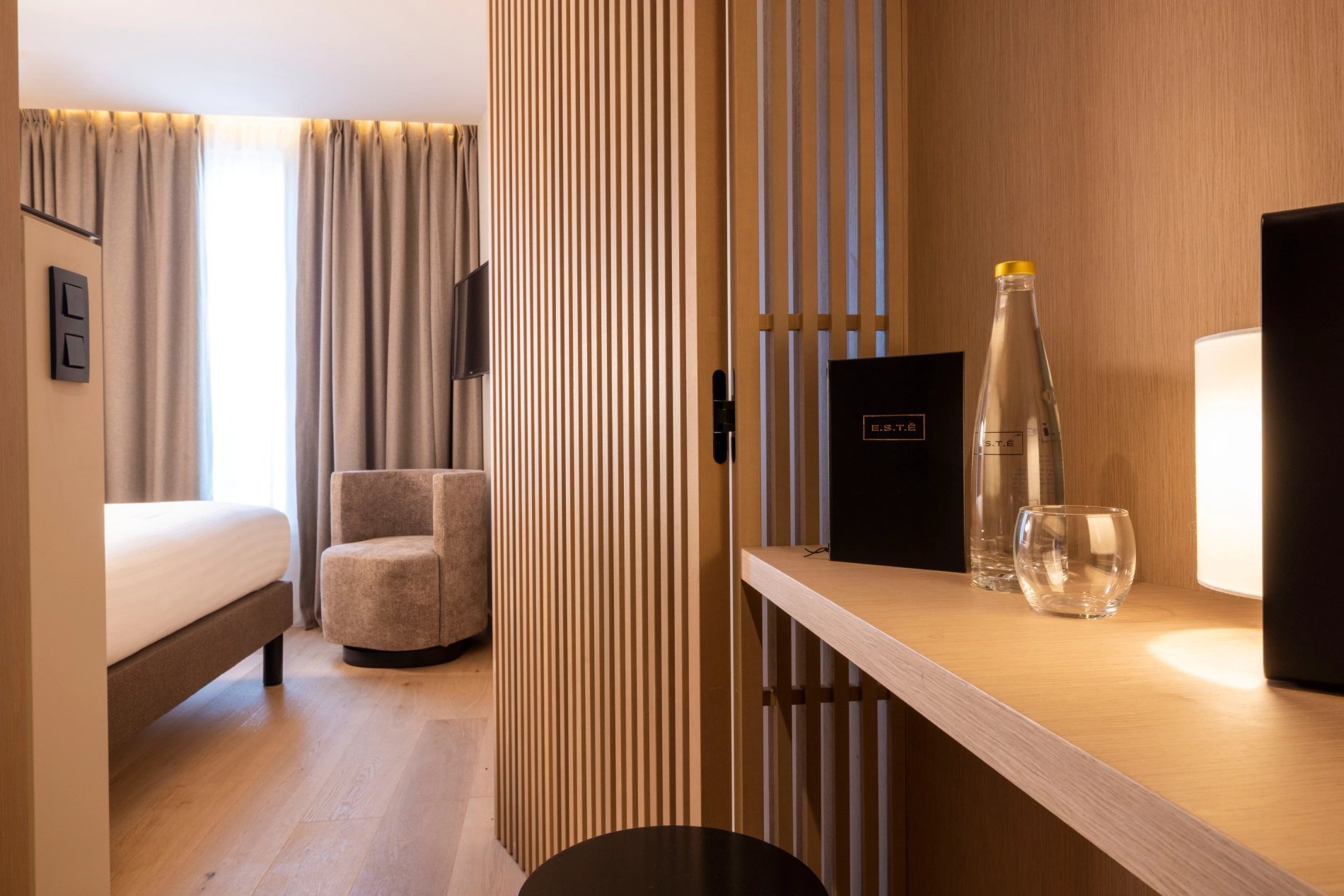 Hôtel ESTÉ Chambre Simple Bureau