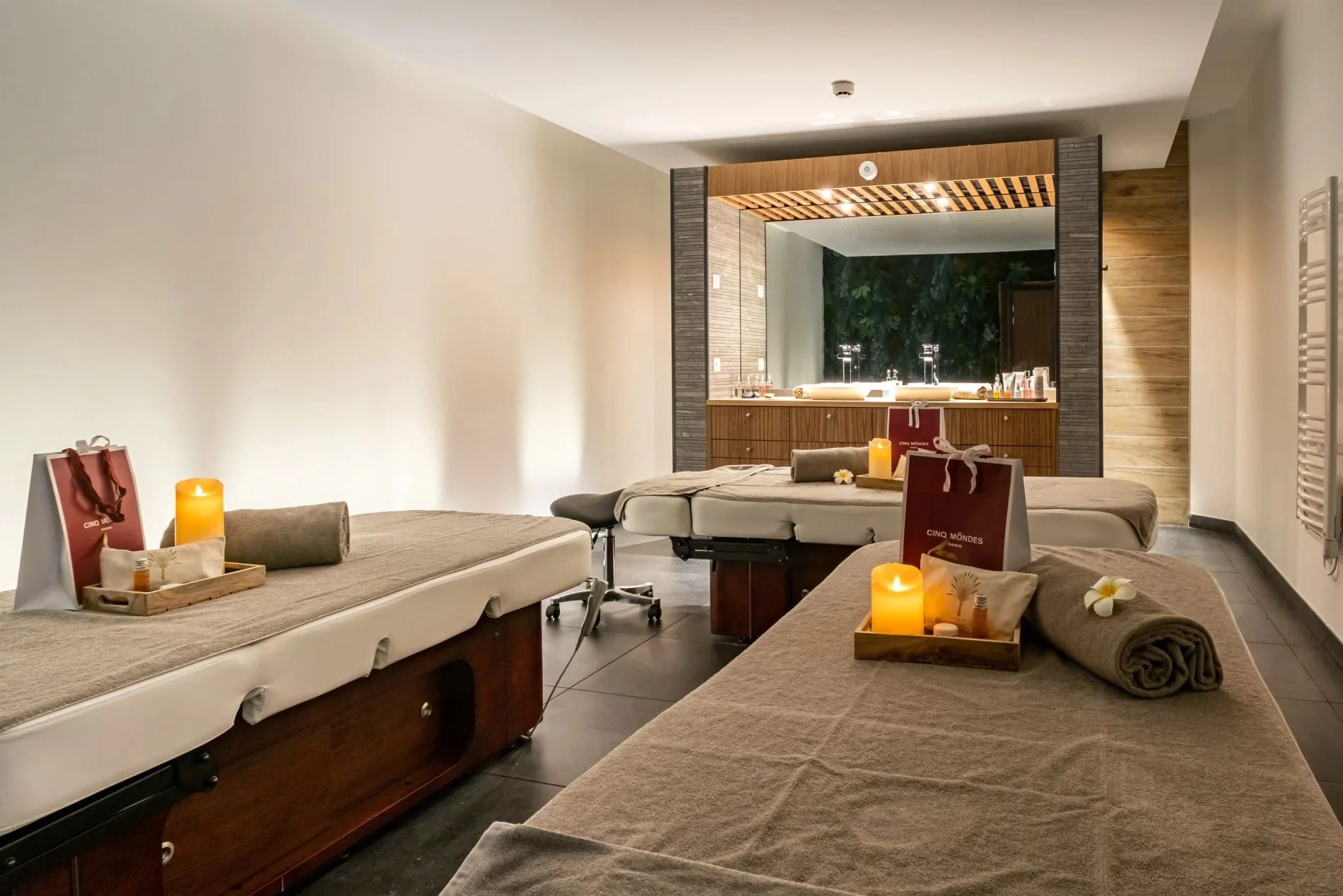 Hôtel de Bourgtheroulde | Romantic weekend Normandy spa