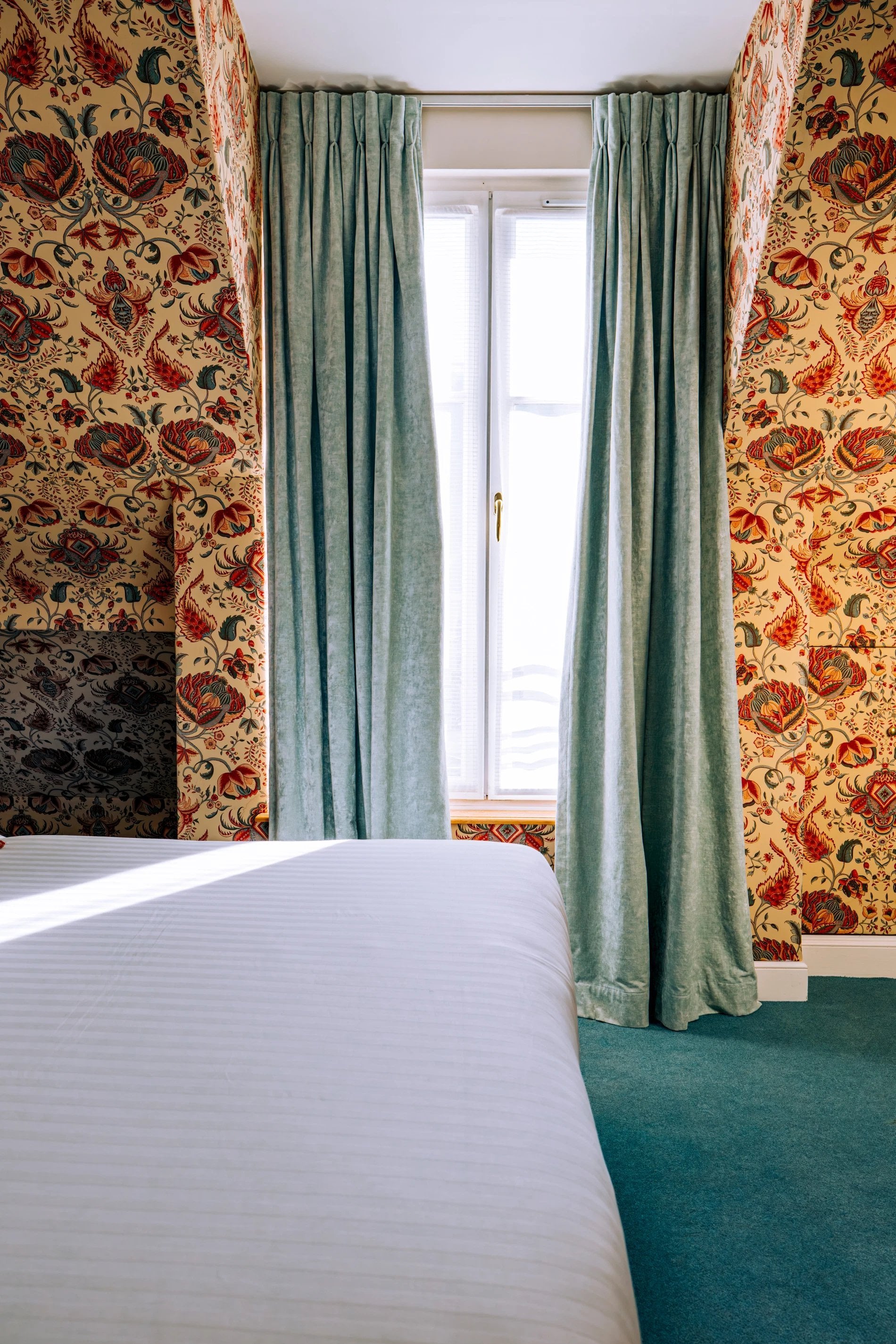 32ab3f96-2e61-45c0-afa8-a0c308132b09