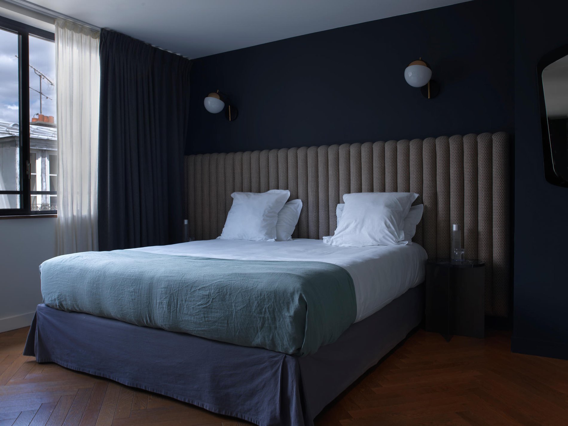 Hôtel Bachaumont | Bed in the Bachaumont Suite
