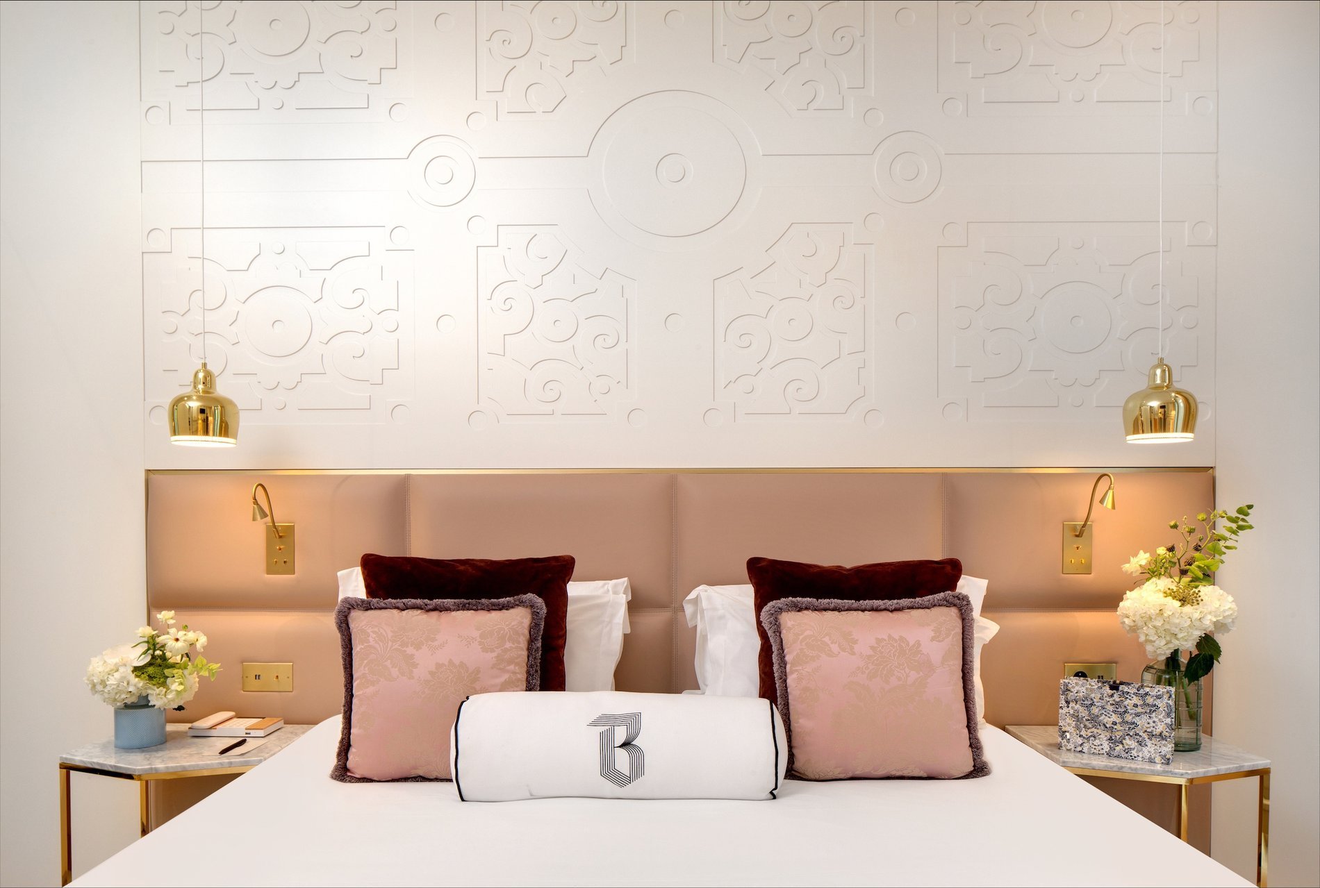 Hôtel Bowmann | Bed in the Superior Room