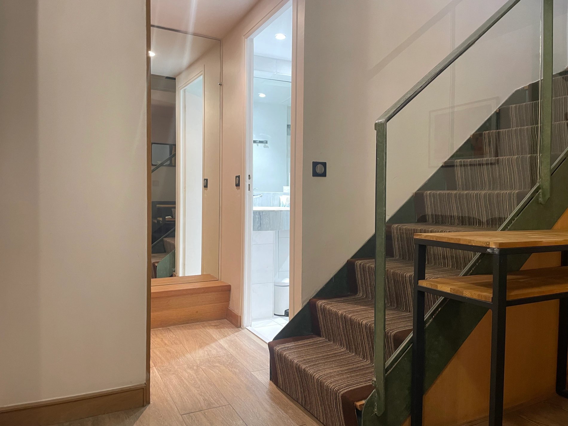 33202745-25d9-4acc-821f-89240e0a4229